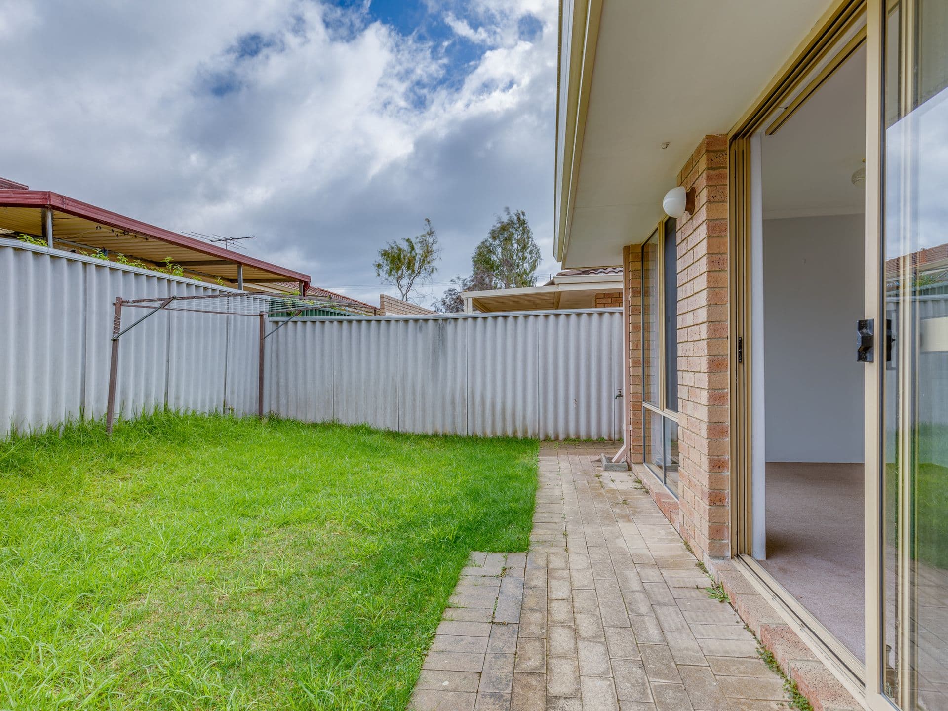 16/98 Simpson Avenue, Rockingham, WA, 6168, Rockingham - Thumbnail 3