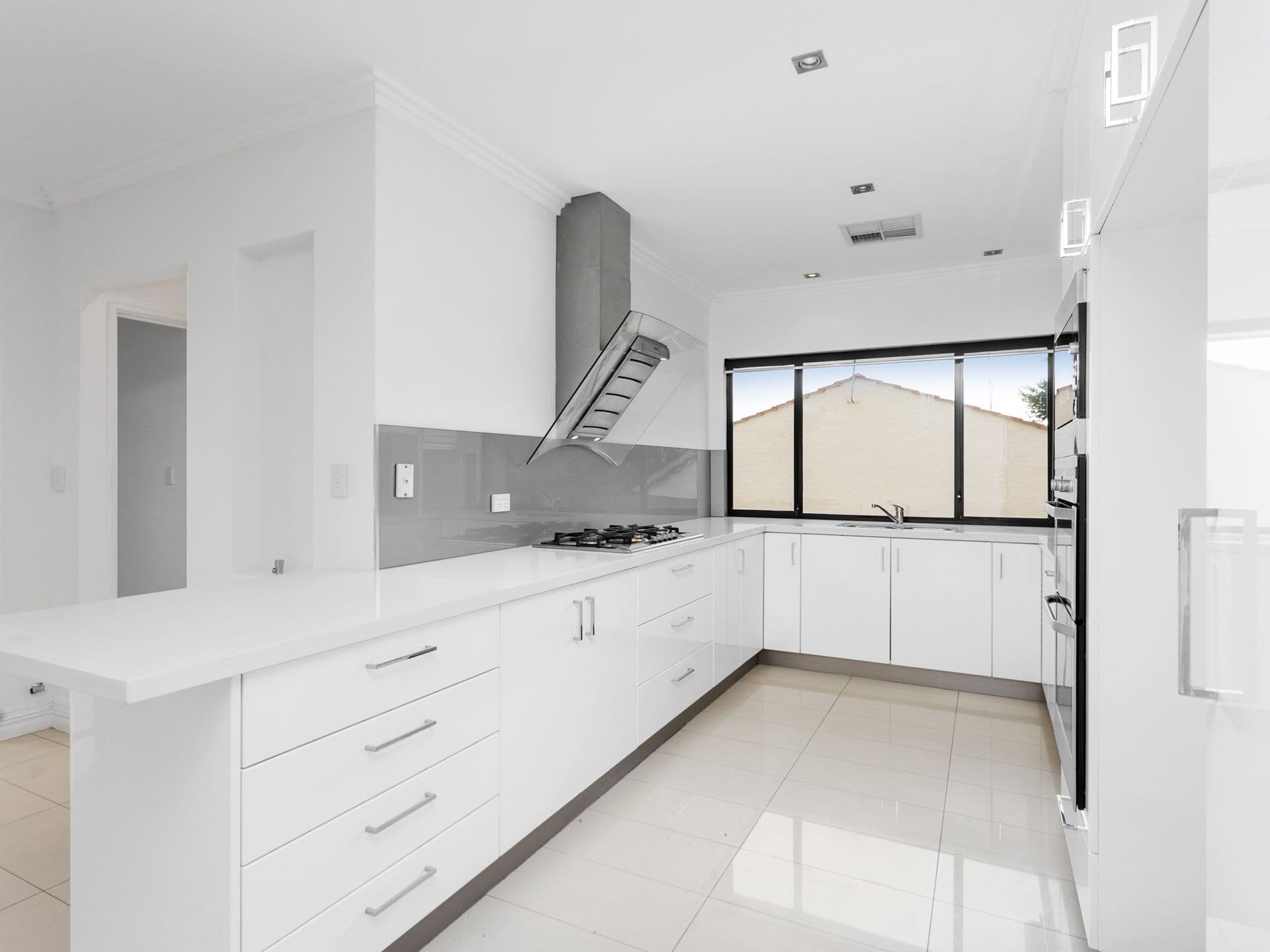 7/10 Warton Rd, Huntingdale, WA, 6110, Como - Thumbnail 2