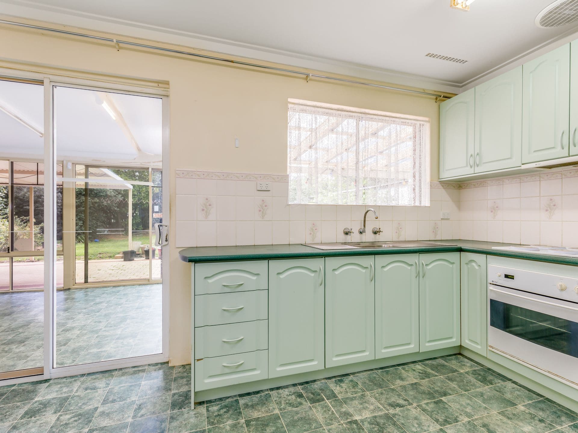 7/10 Warton Rd, Huntingdale, WA, 6110, Maida Vale - Thumbnail 6