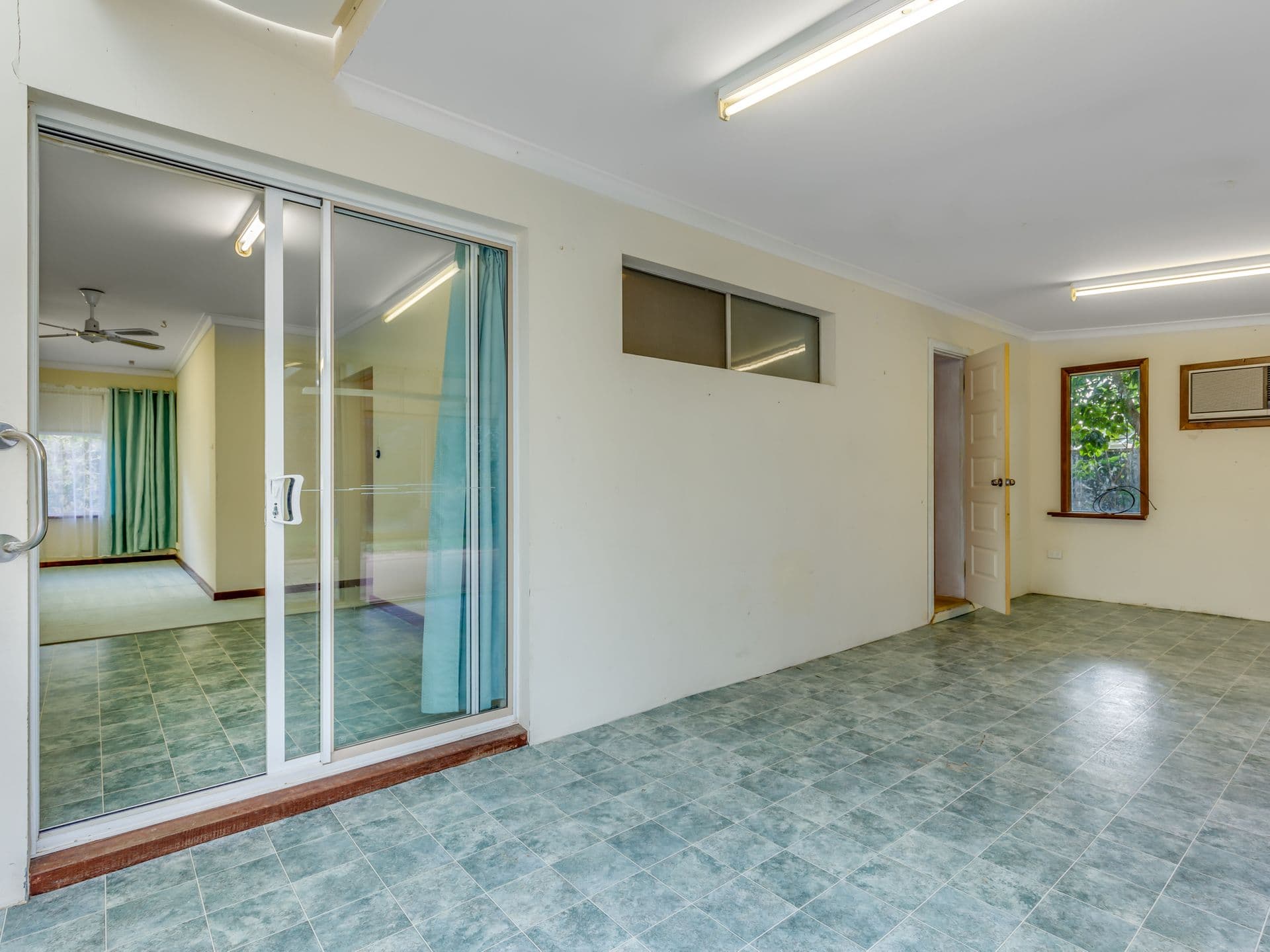 7/10 Warton Rd, Huntingdale, WA, 6110, Maida Vale - Thumbnail 8