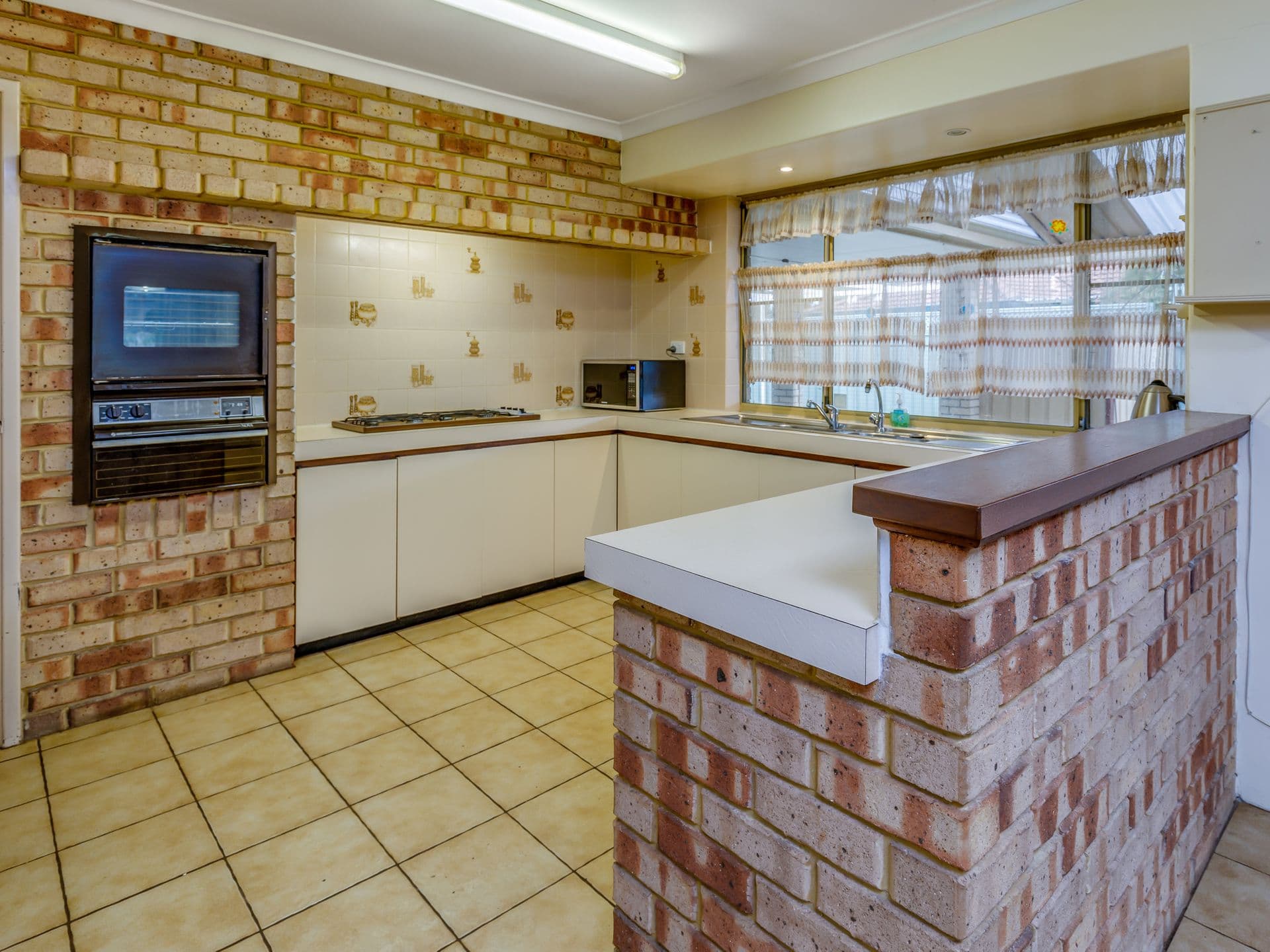 7/10 Warton Rd, Huntingdale, WA, 6110, Huntingdale - Thumbnail 2