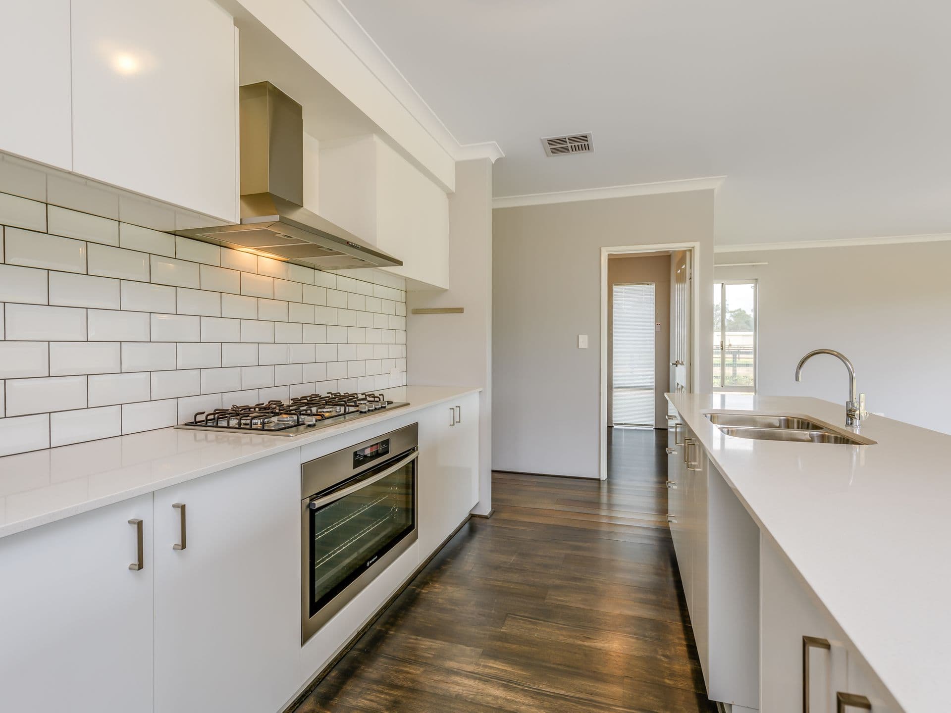 7/10 Warton Rd, Huntingdale, WA, 6110, Darling Downs - Image 1