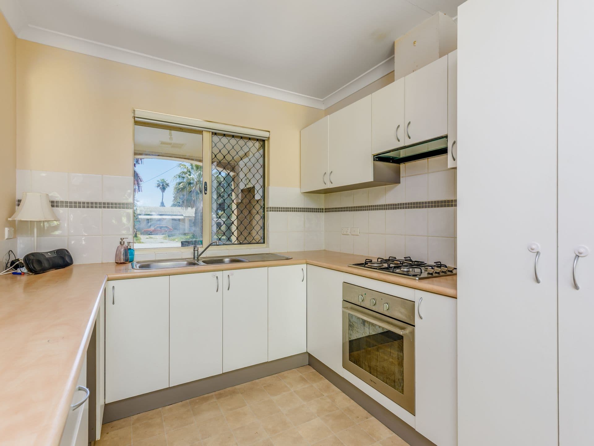 3B Oswald Street, Coolbellup, WA, 6163, Coolbellup - Thumbnail 8