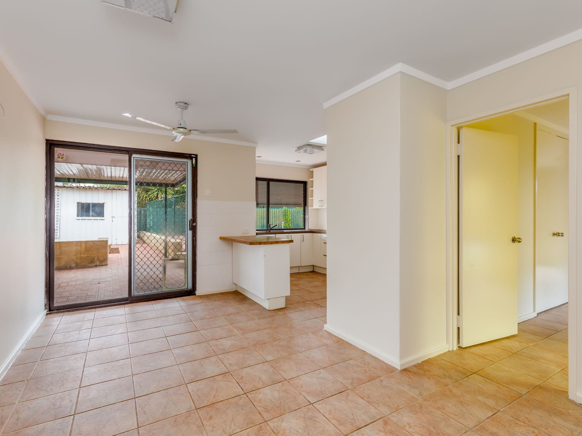 7/10 Warton Rd, Huntingdale, WA, 6110, Parkwood - Thumbnail 8