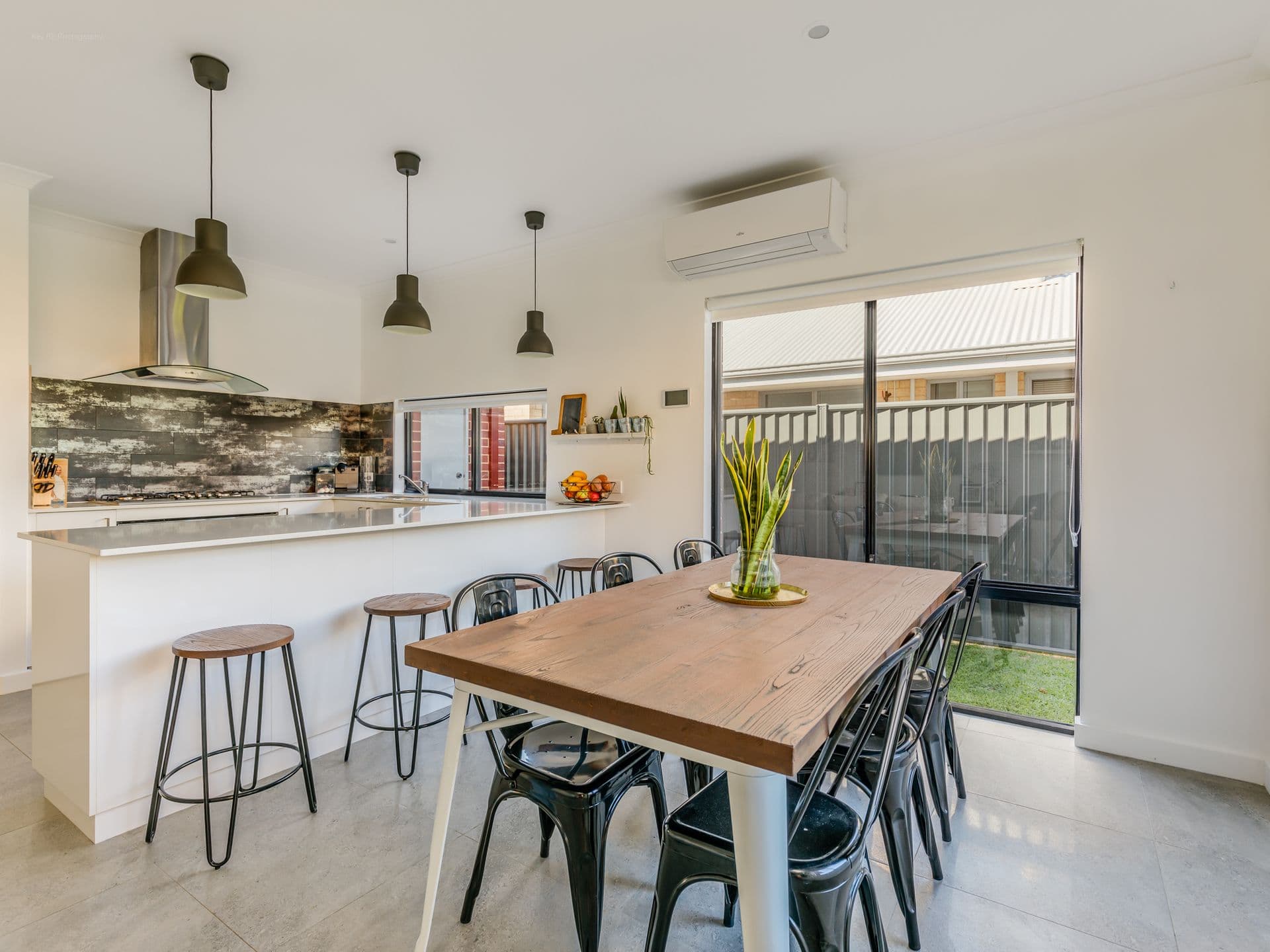7/10 Warton Rd, Huntingdale, WA, 6110, Harrisdale - Image 1