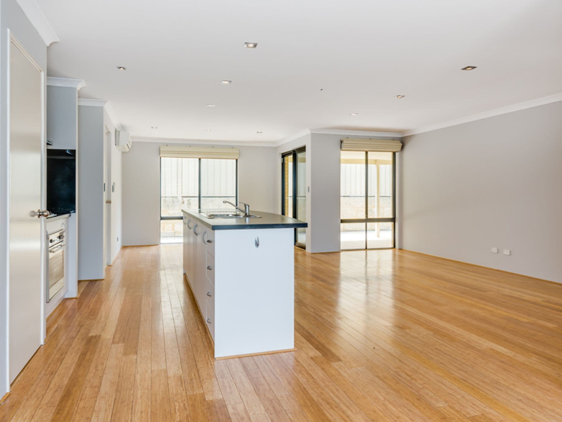 7/10 Warton Rd, Huntingdale, WA, 6110, Orelia - Thumbnail 2