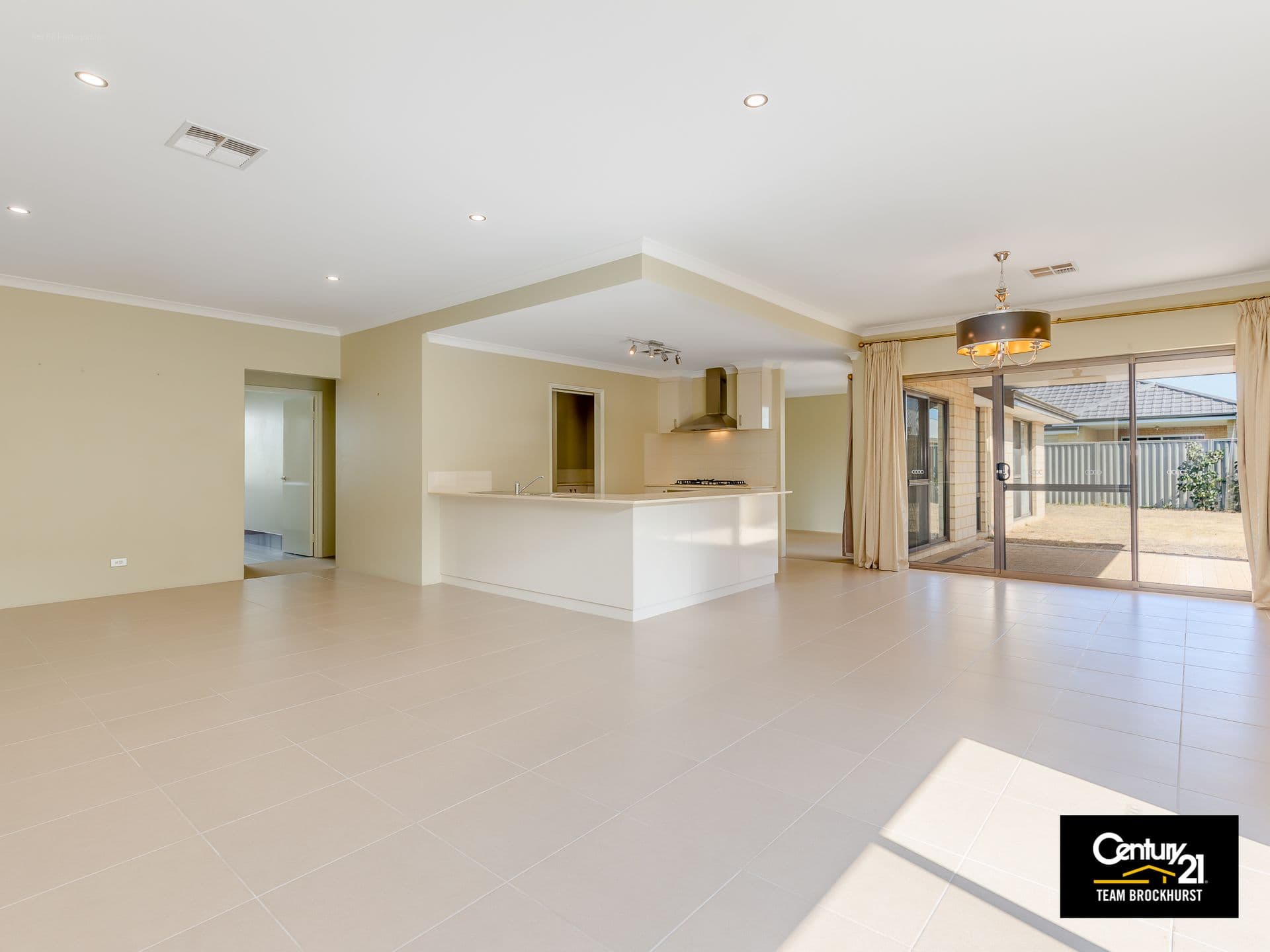 7/10 Warton Rd, Huntingdale, WA, 6110, Piara Waters - Thumbnail 5
