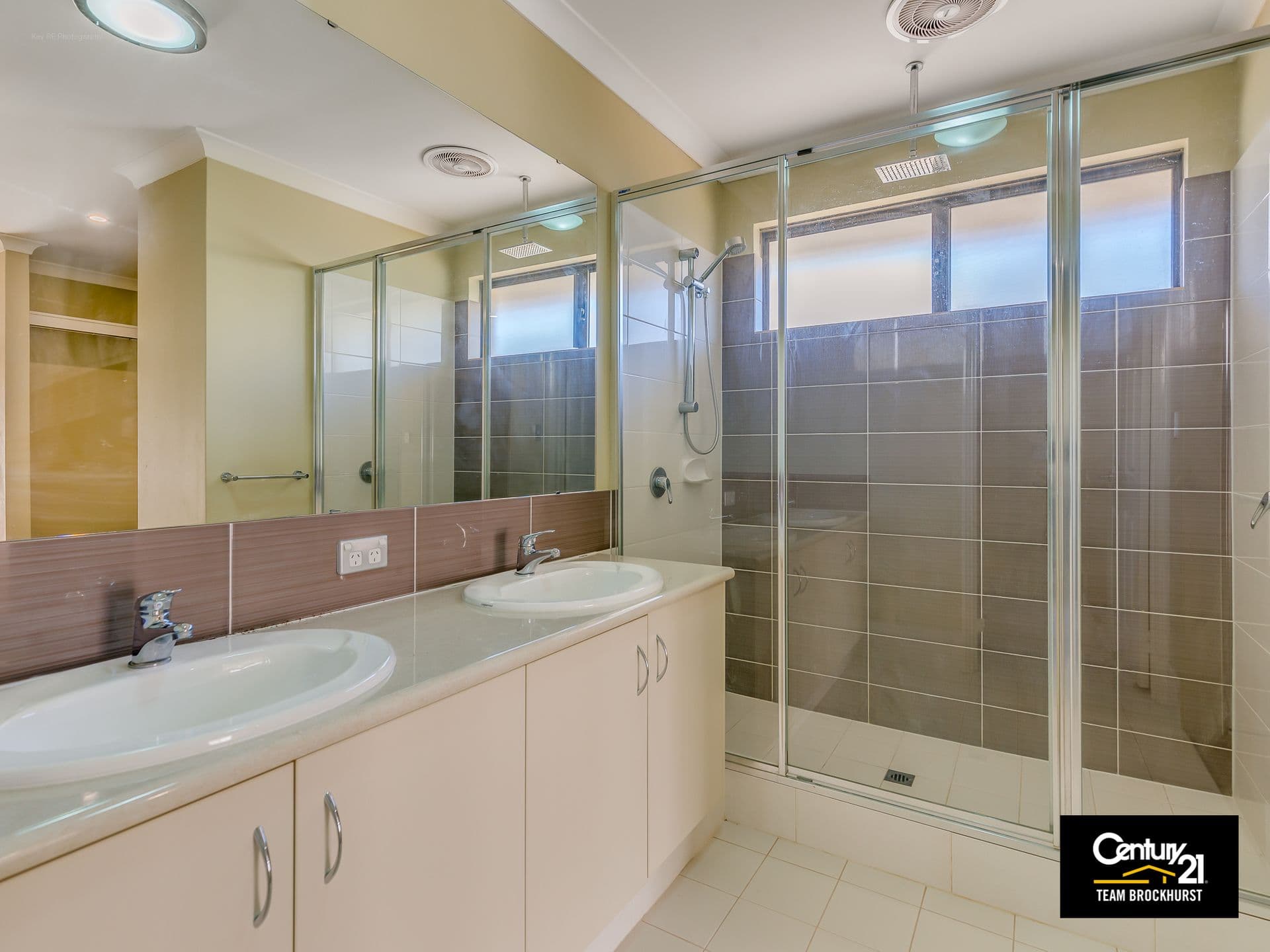 7/10 Warton Rd, Huntingdale, WA, 6110, Piara Waters - Thumbnail 3