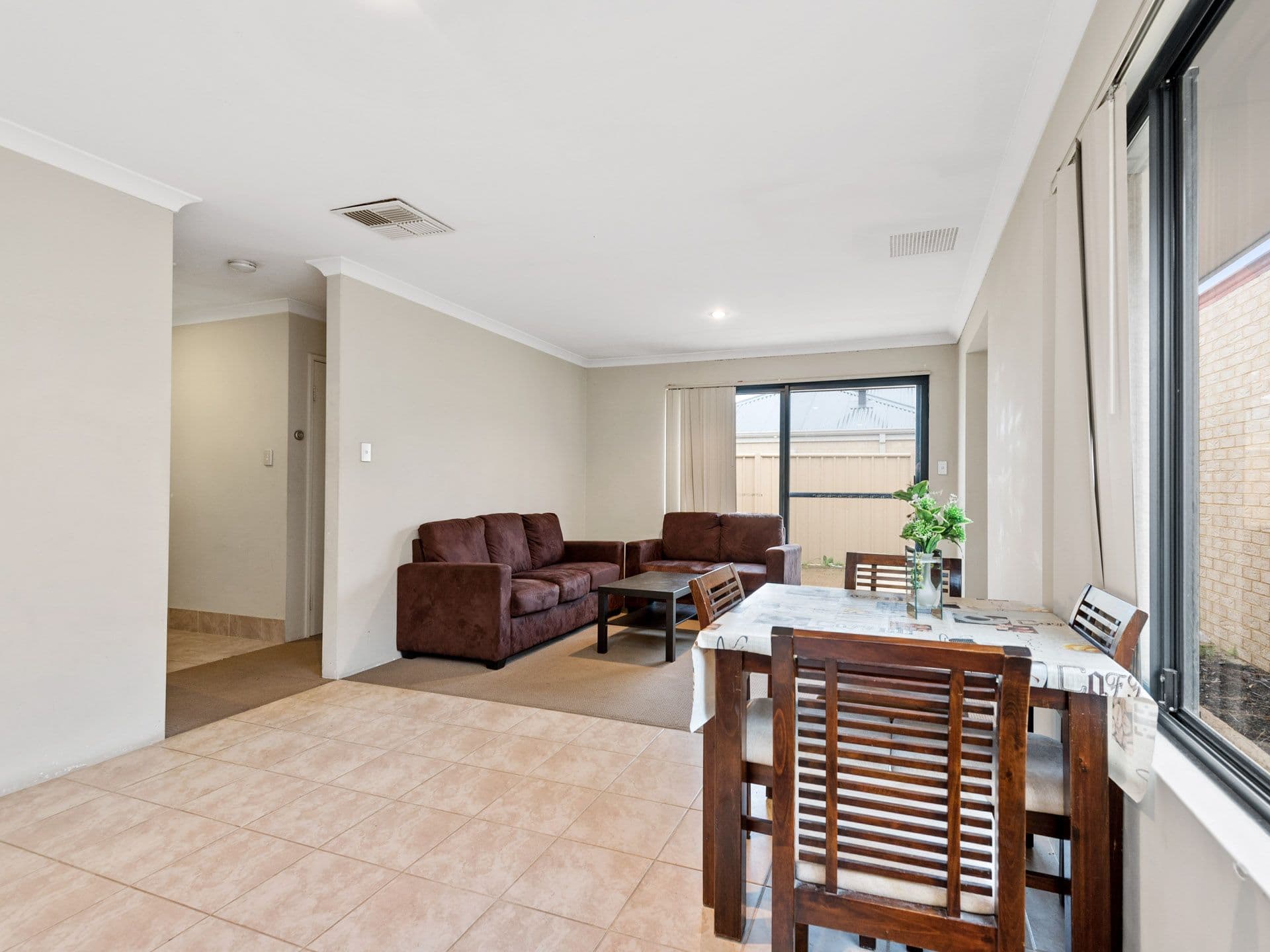 7/10 Warton Rd, Huntingdale, WA, 6110, Nollamara - Image 1