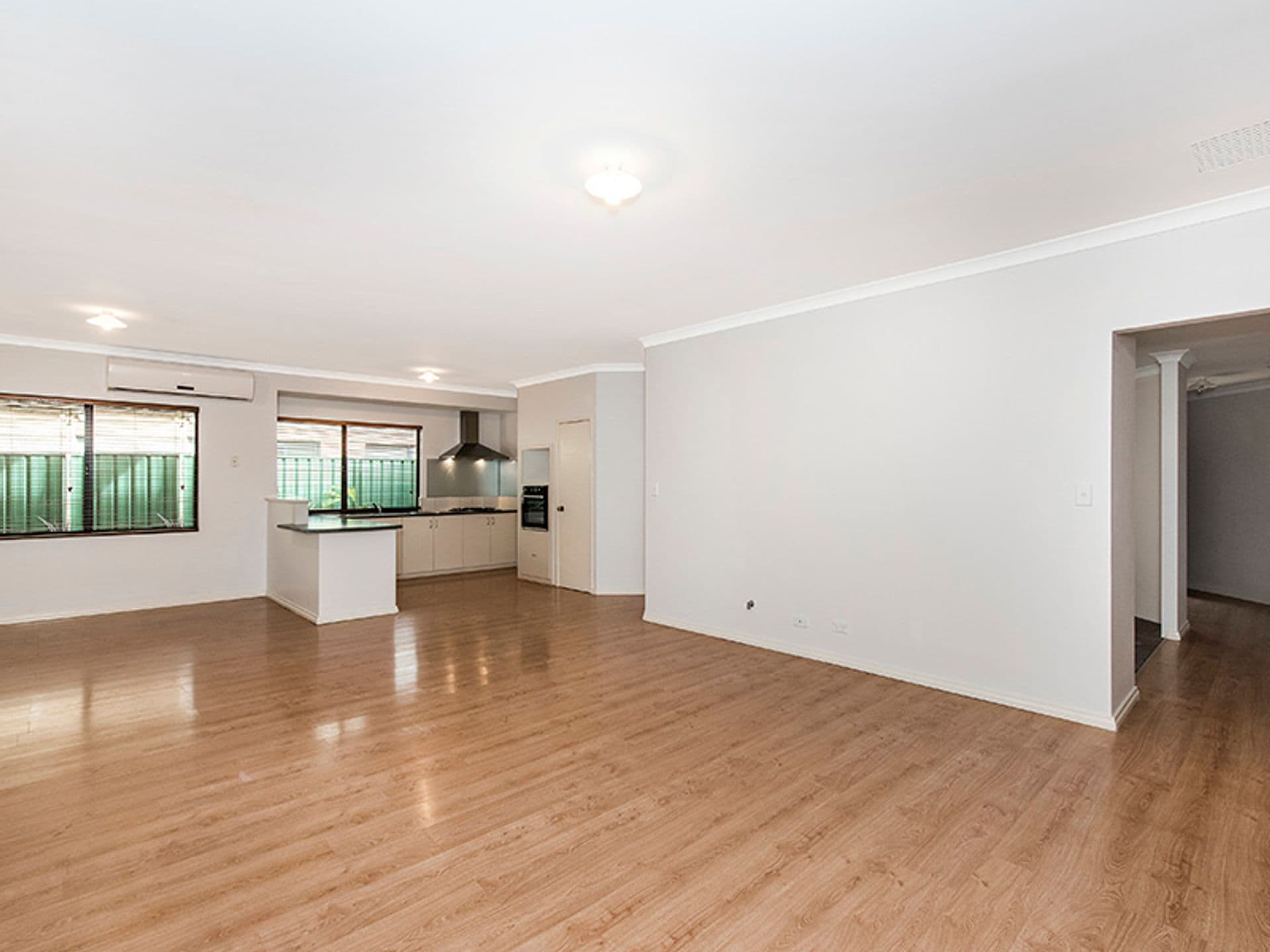 7/10 Warton Rd, Huntingdale, WA, 6110, Jane Brook - Thumbnail 3