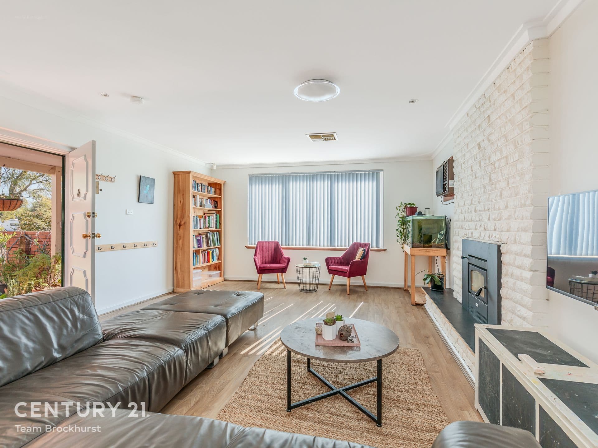7/10 Warton Rd, Huntingdale, WA, 6110, Thornlie - Image 1