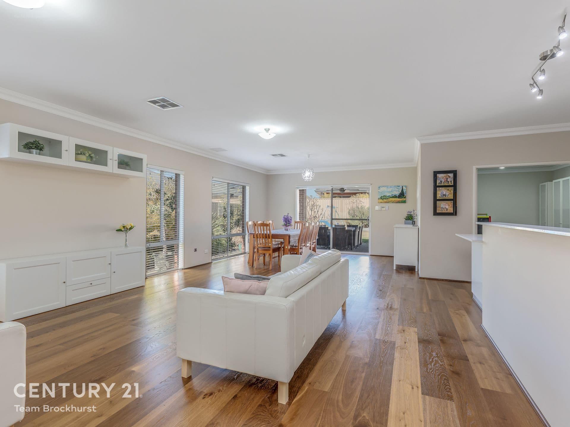 7/10 Warton Rd, Huntingdale, WA, 6110, Byford - Image 1