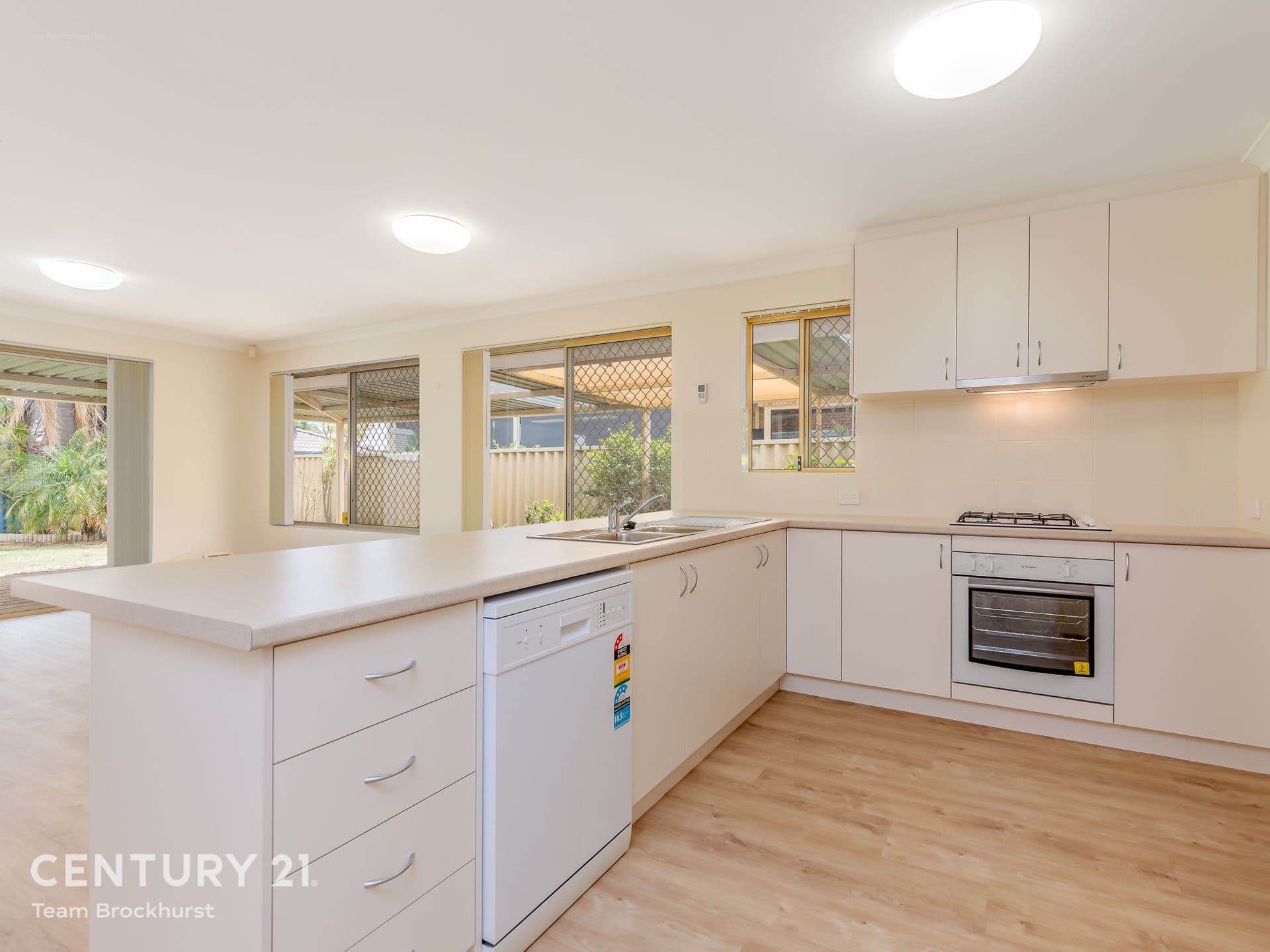 7/10 Warton Rd, Huntingdale, WA, 6110, Cannington - Thumbnail 2
