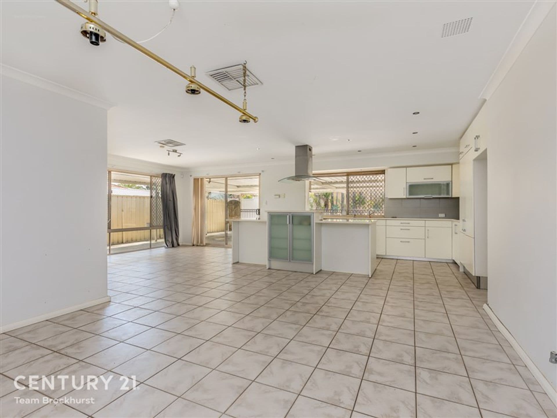 7/10 Warton Rd, Huntingdale, WA, 6110, Success - Thumbnail 2