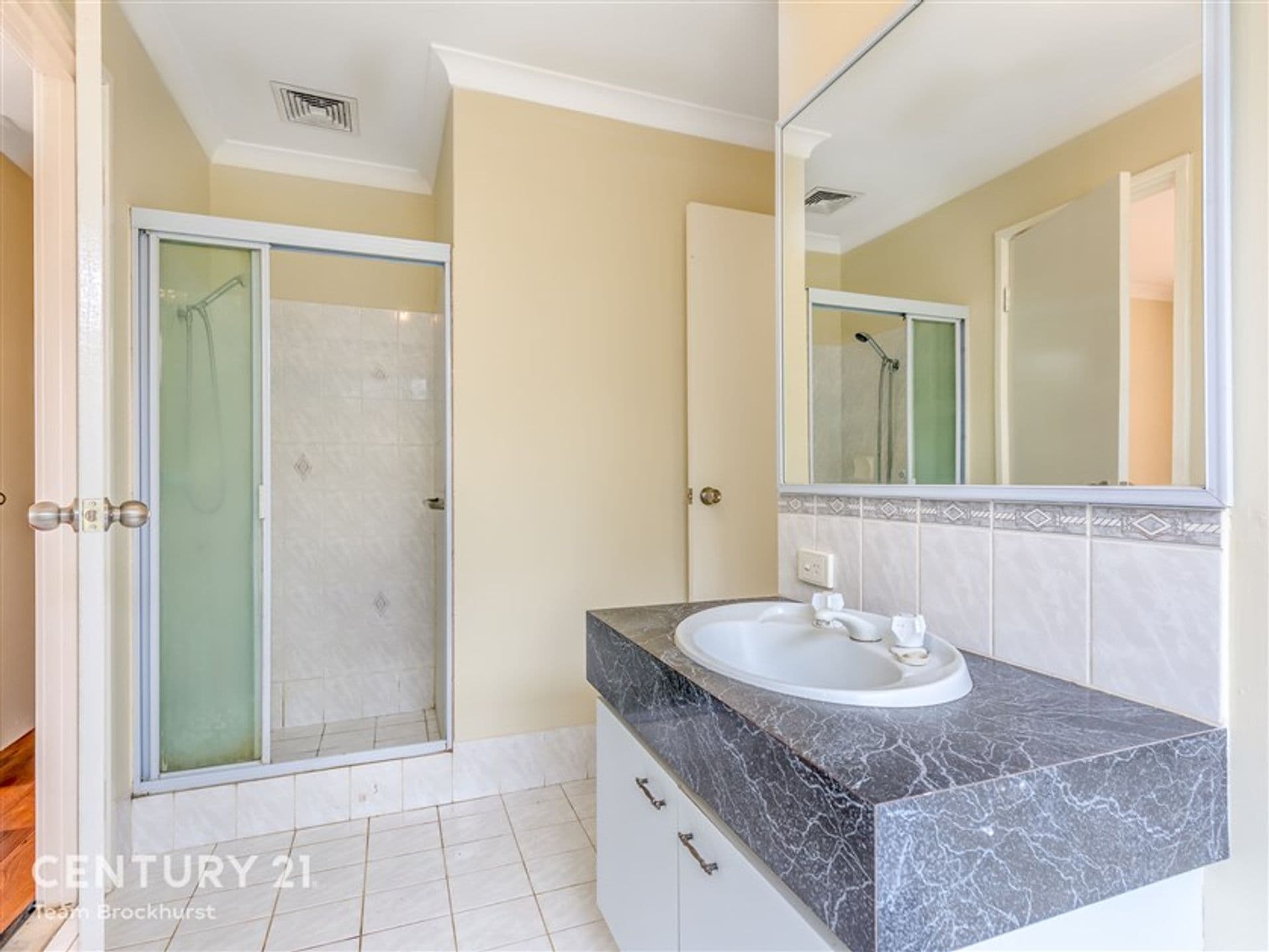 7/10 Warton Rd, Huntingdale, WA, 6110, Maddington - Thumbnail 8
