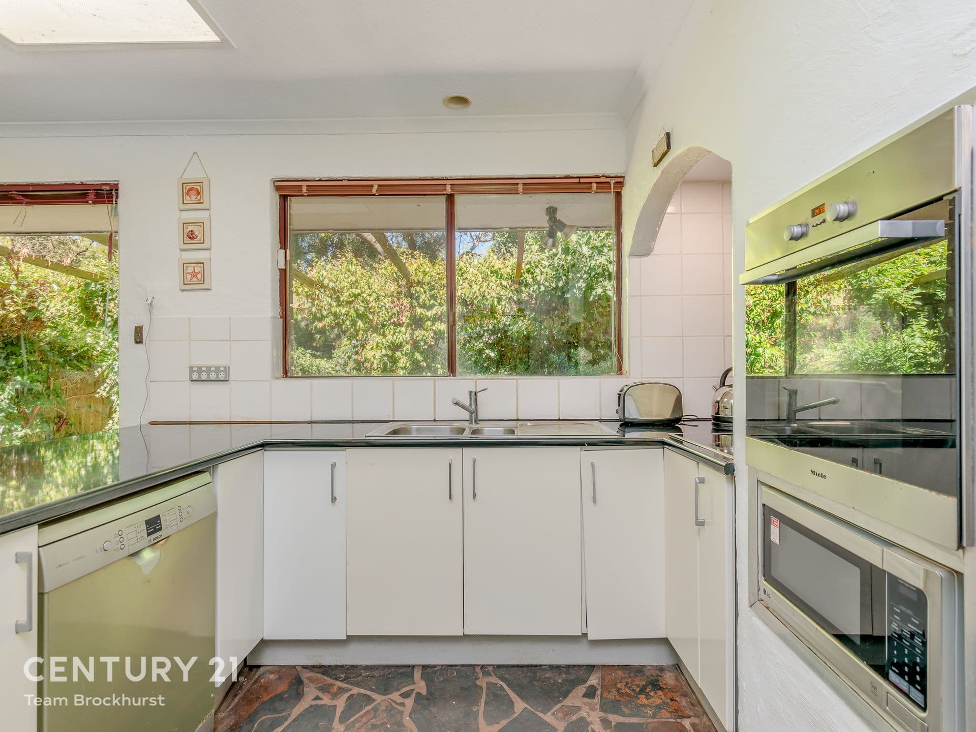 7/10 Warton Rd, Huntingdale, WA, 6110, Roleystone - Thumbnail 5