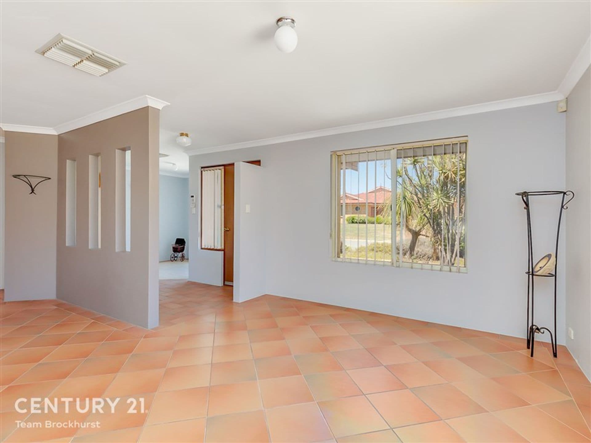 7/10 Warton Rd, Huntingdale, WA, 6110, South Lake - Thumbnail 6