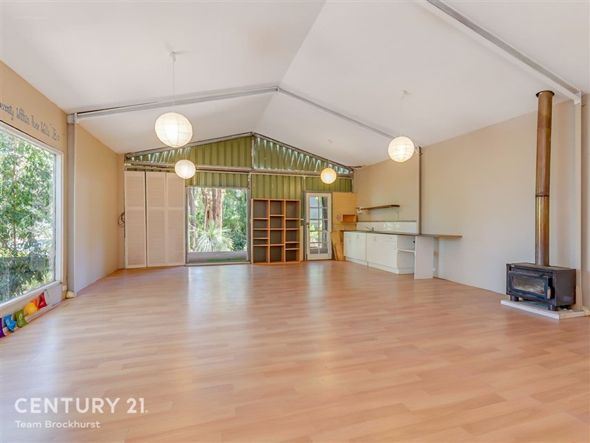 7/10 Warton Rd, Huntingdale, WA, 6110, Roleystone - Thumbnail 2