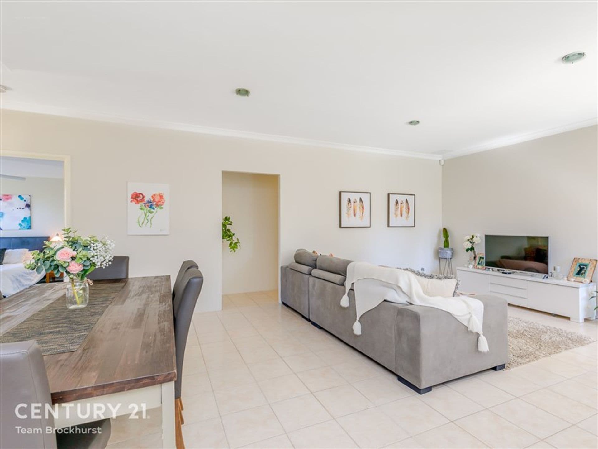 7/10 Warton Rd, Huntingdale, WA, 6110, Willagee - Image 1
