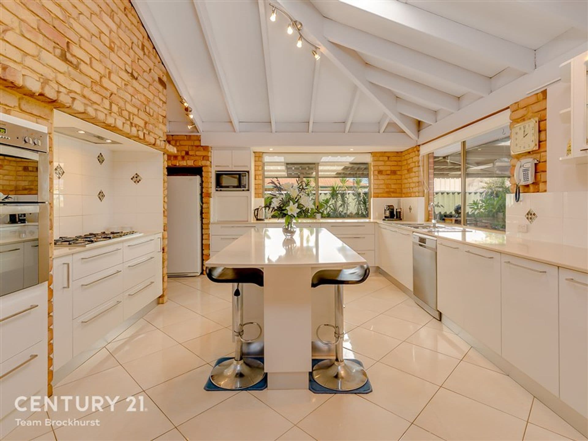 7/10 Warton Rd, Huntingdale, WA, 6110, Thornlie - Image 1
