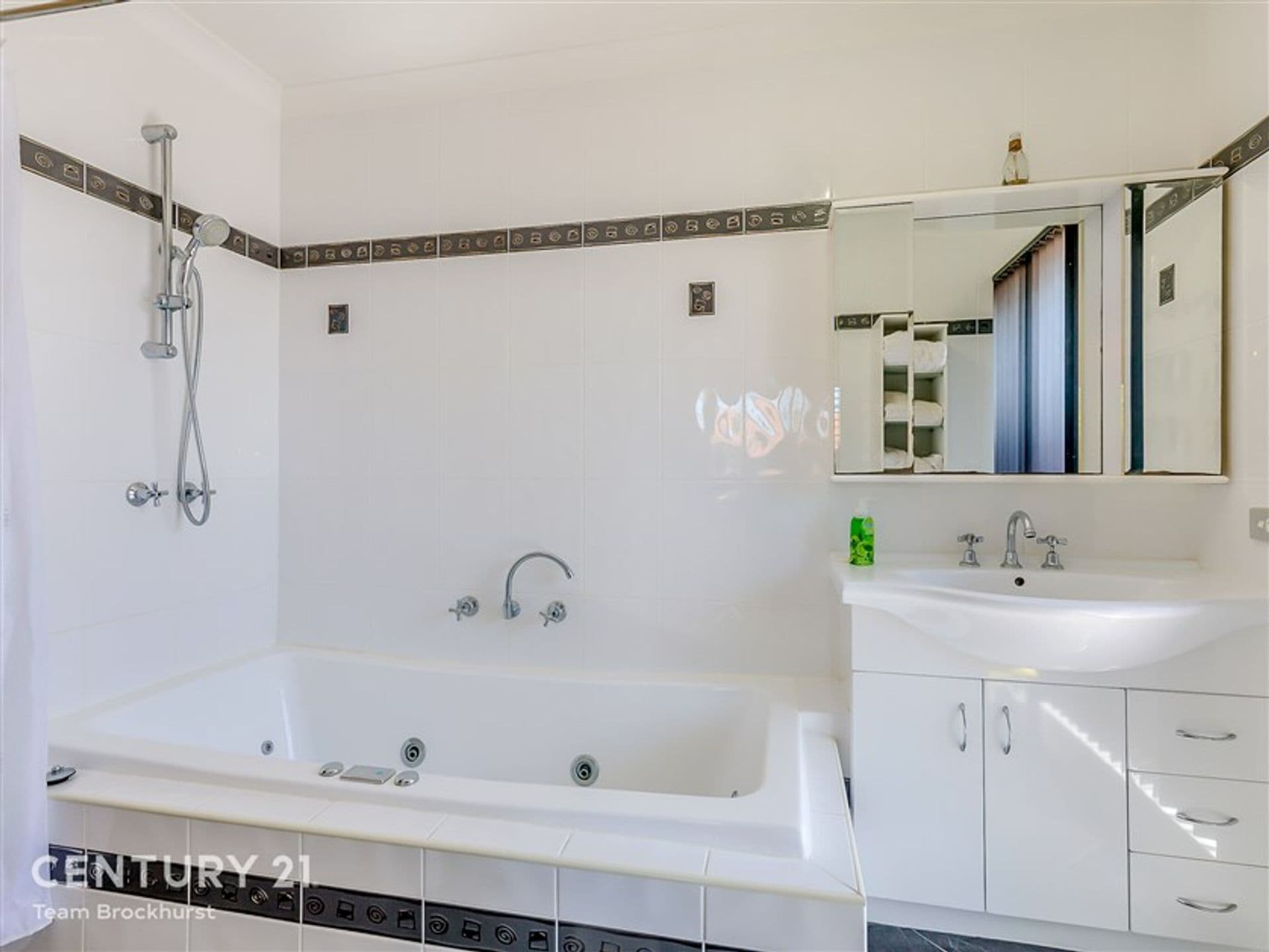 7/10 Warton Rd, Huntingdale, WA, 6110, Thornlie - Thumbnail 8