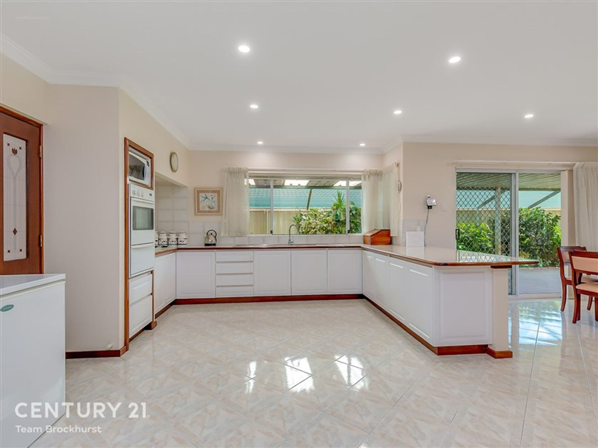 7/10 Warton Rd, Huntingdale, WA, 6110, Morley - Thumbnail 2