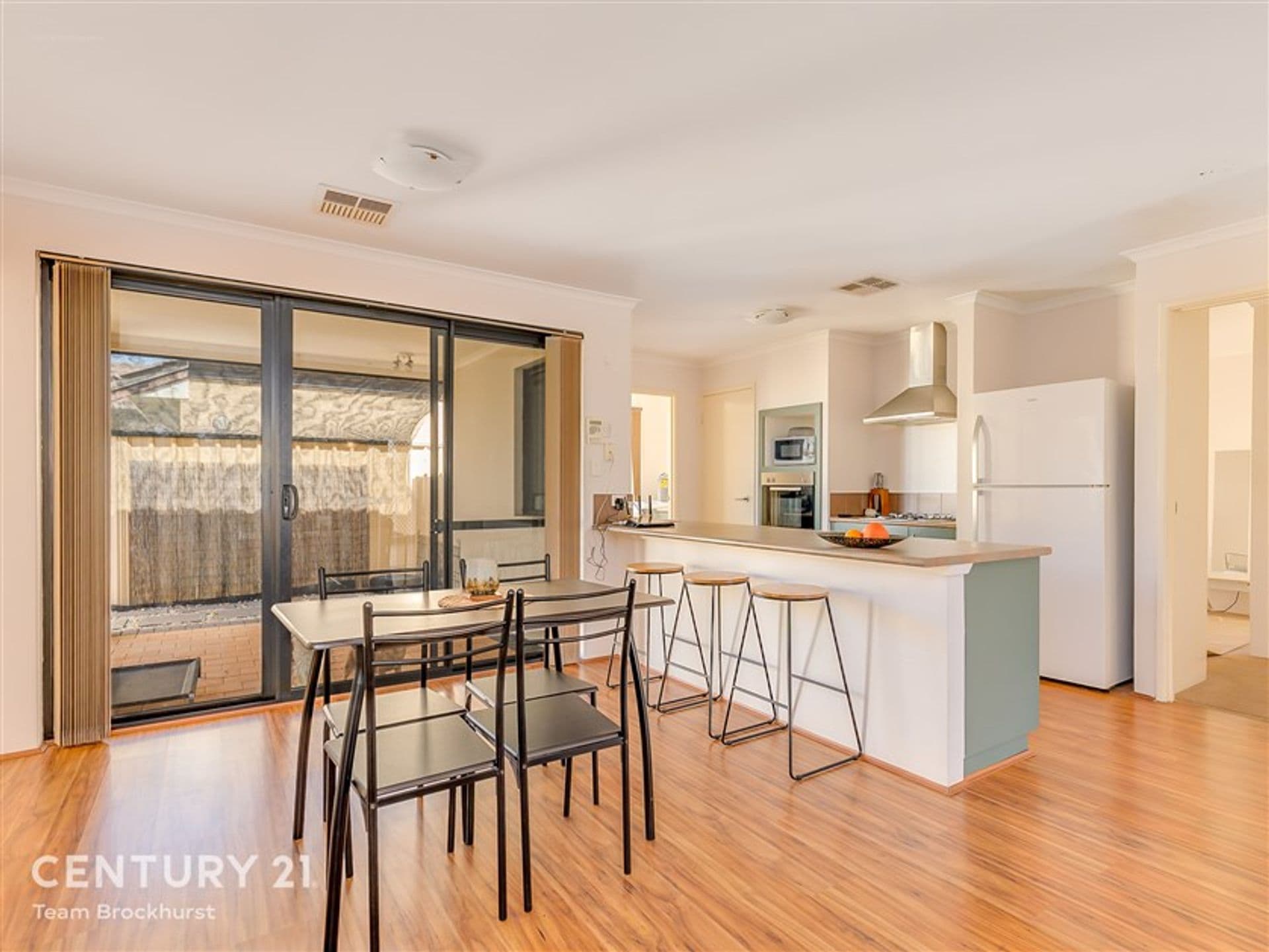 7/10 Warton Rd, Huntingdale, WA, 6110, Southern River - Thumbnail 2