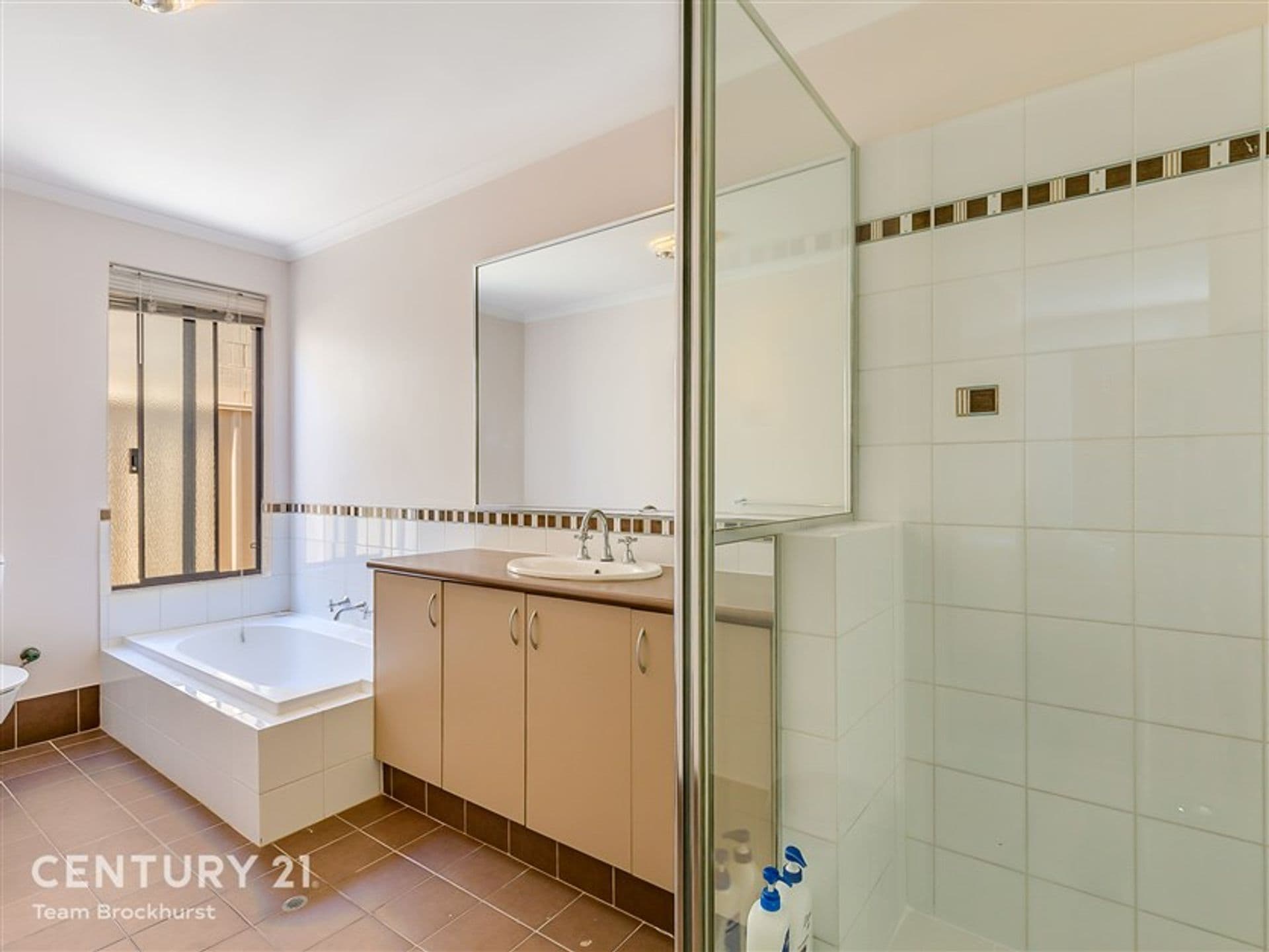 7/10 Warton Rd, Huntingdale, WA, 6110, Southern River - Thumbnail 4