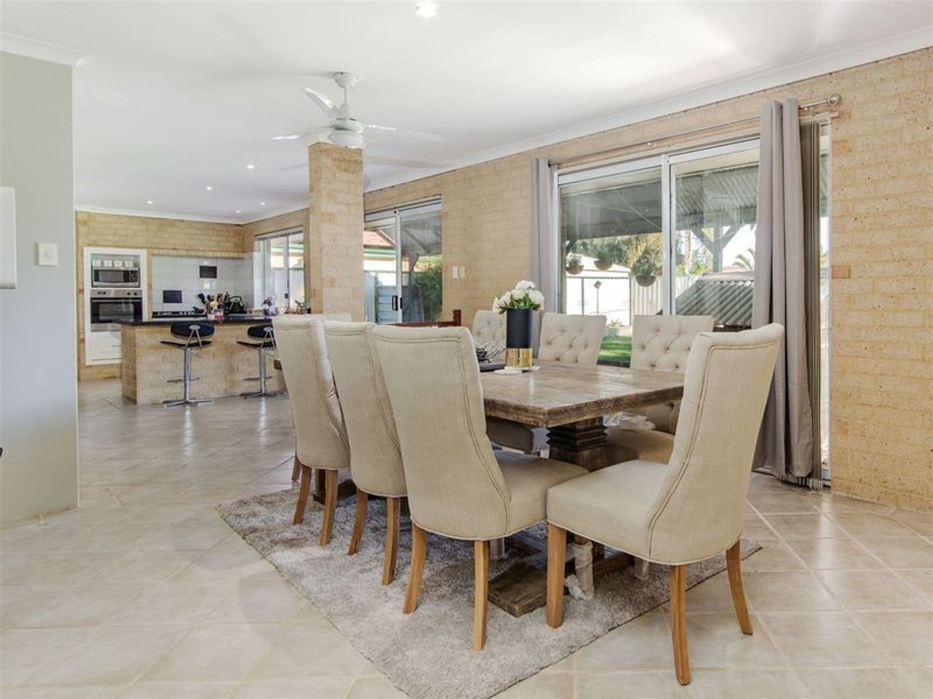 7/10 Warton Rd, Huntingdale, WA, 6110, Warnbro - Thumbnail 2