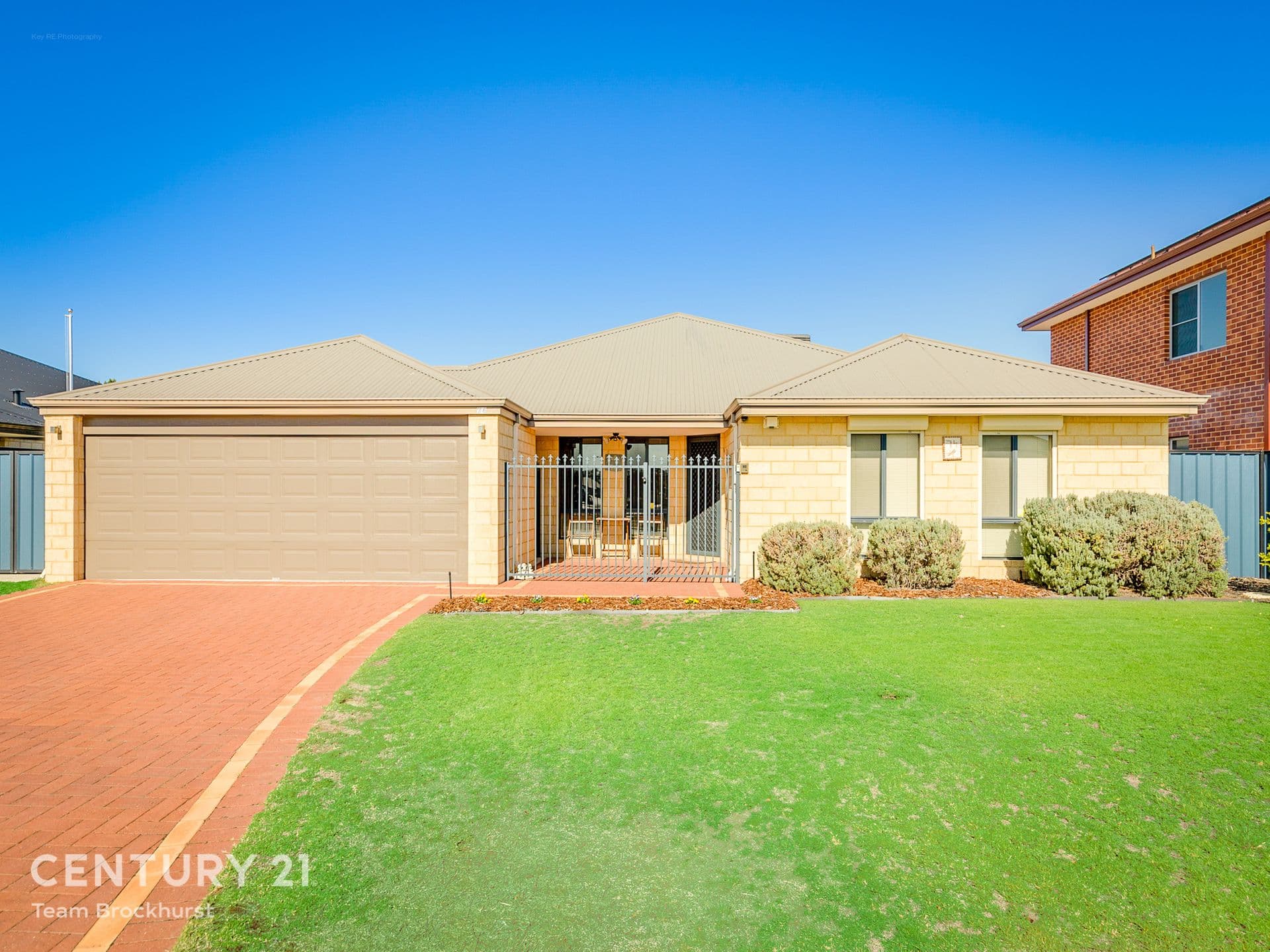 7/10 Warton Rd, Huntingdale, WA, 6110, Doreen - Image 1