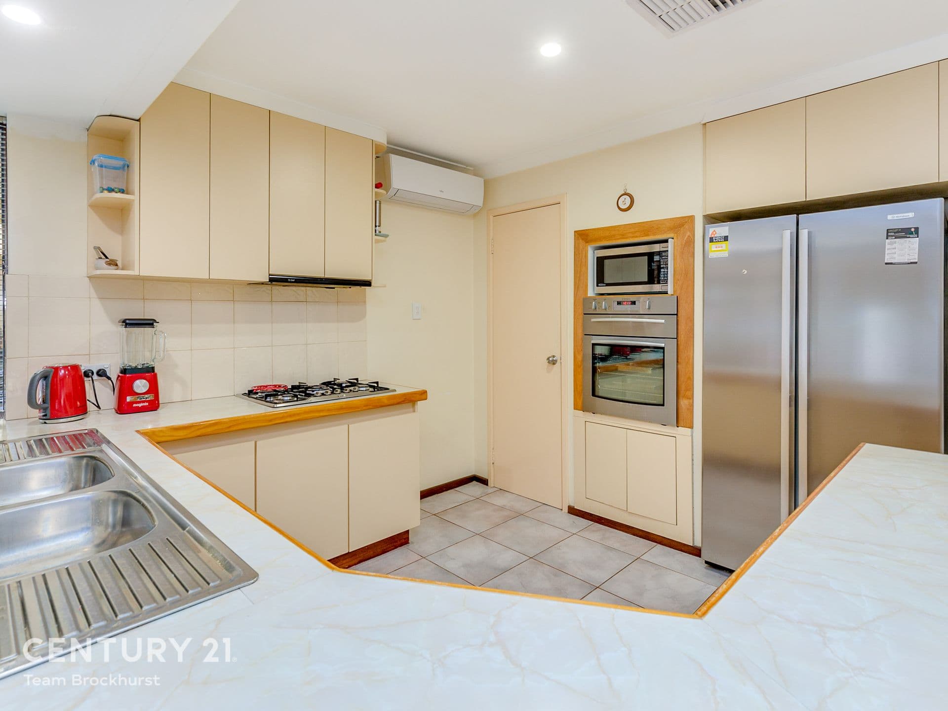 7/10 Warton Rd, Huntingdale, WA, 6110, Thornlie - Thumbnail 2