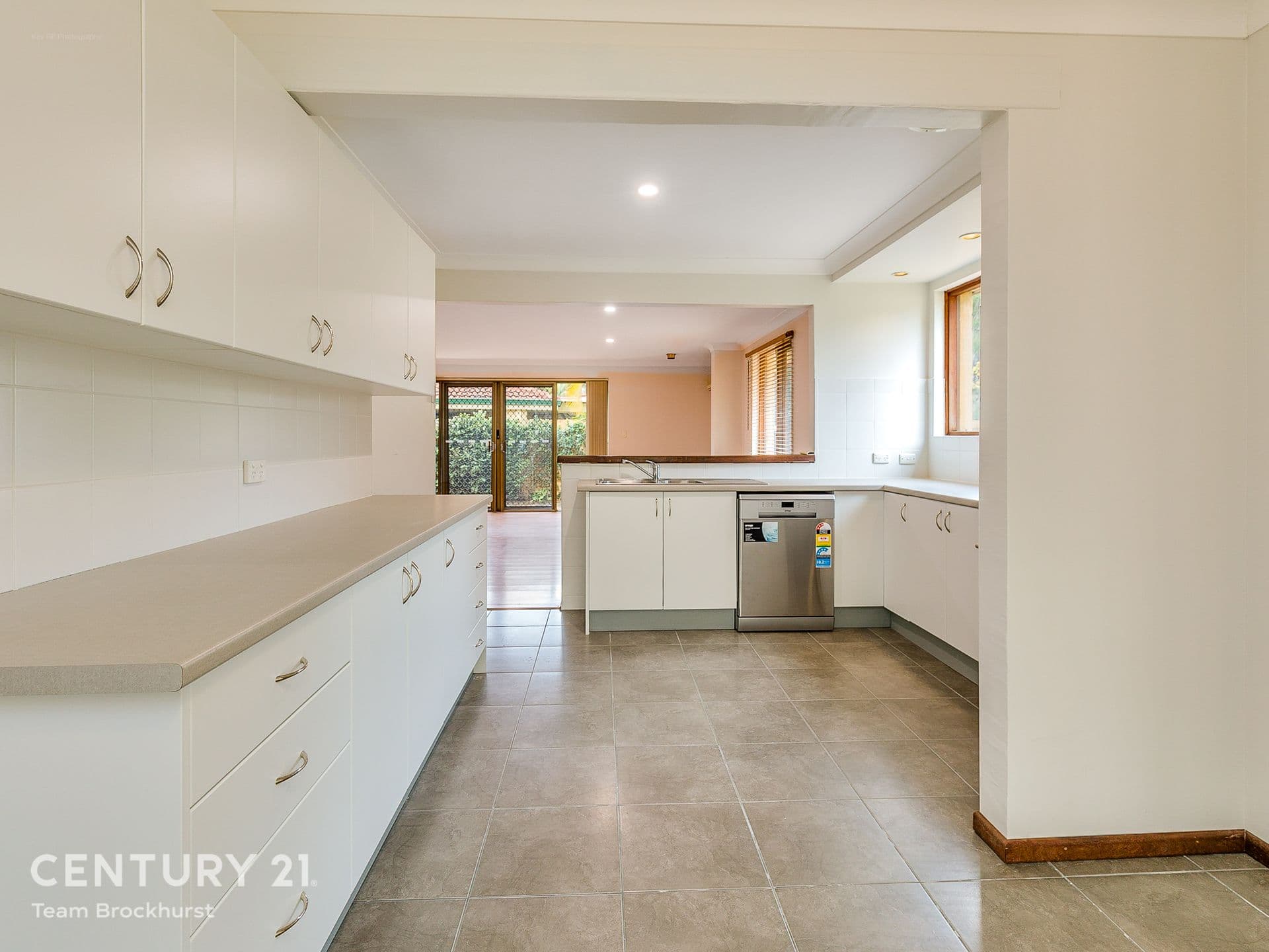 7/10 Warton Rd, Huntingdale, WA, 6110, Thornlie - Thumbnail 7