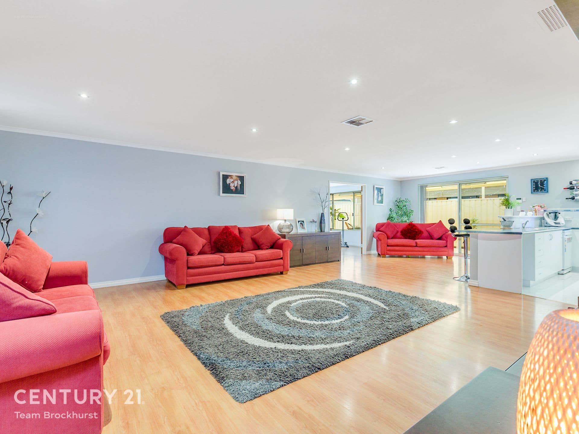 7/10 Warton Rd, Huntingdale, WA, 6110, Huntingdale - Thumbnail 2