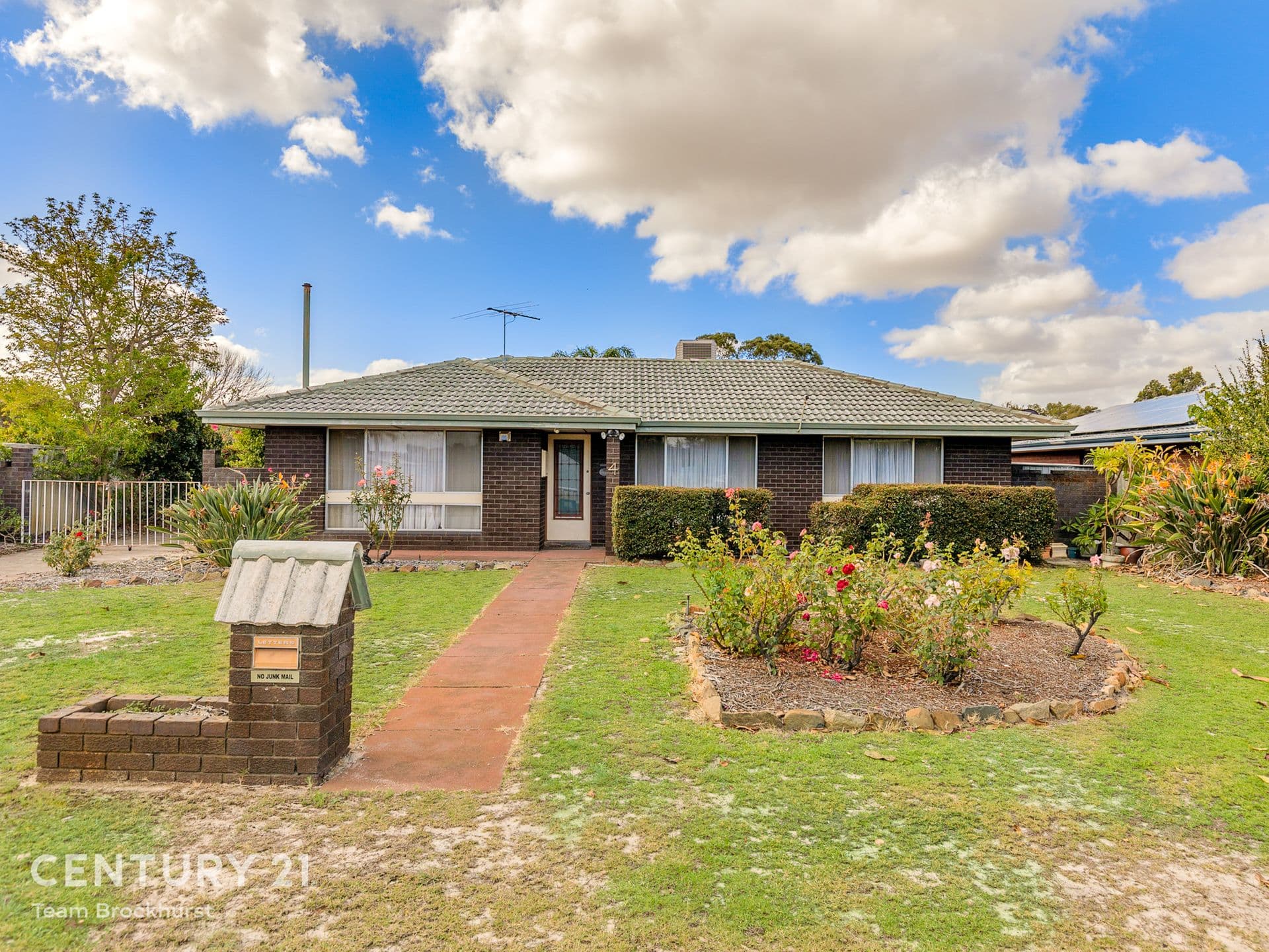 7/10 Warton Rd, Huntingdale, WA, 6110, Wilson - Image 1
