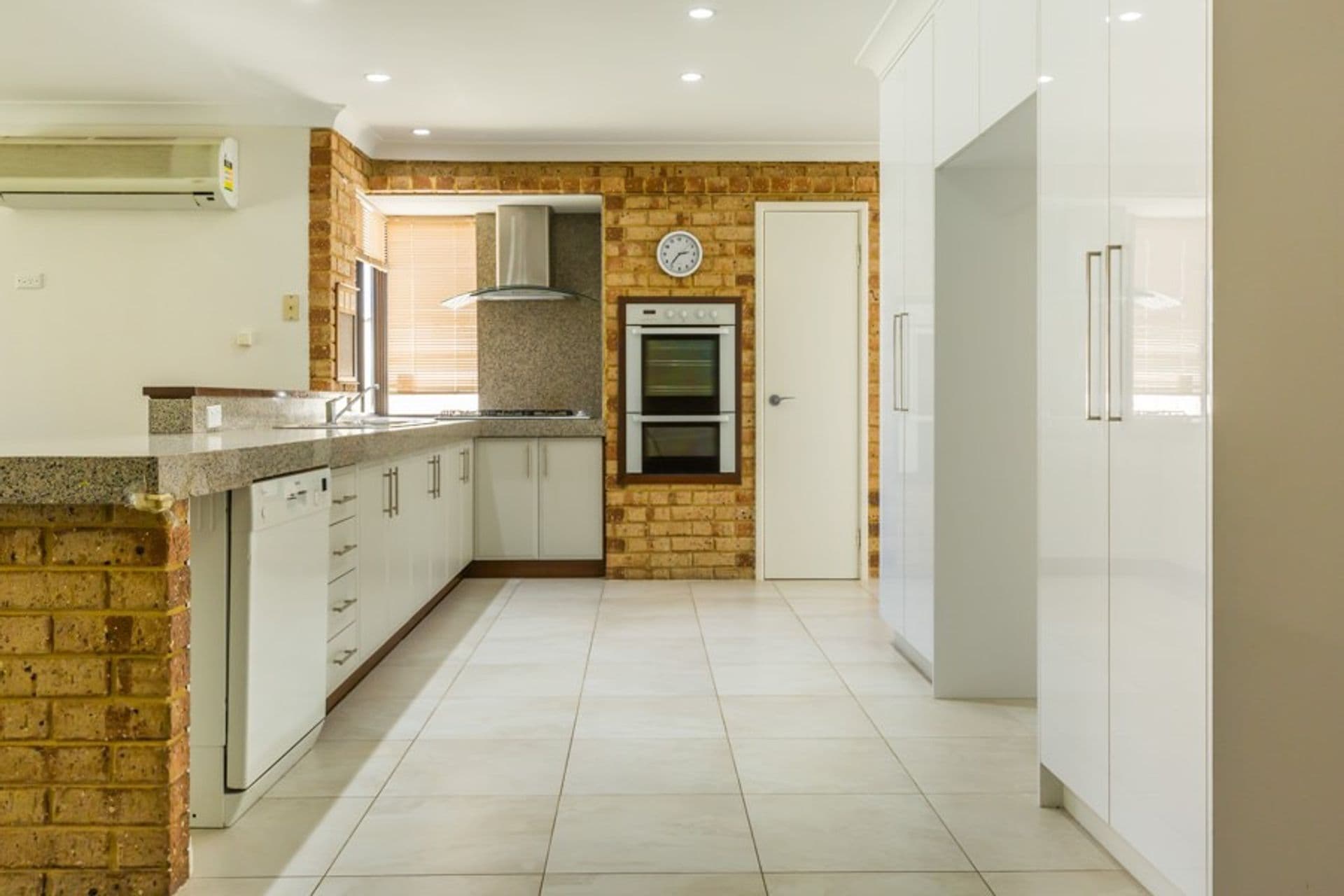 7/10 Warton Rd, Huntingdale, WA, 6110, Forrestdale - Thumbnail 2