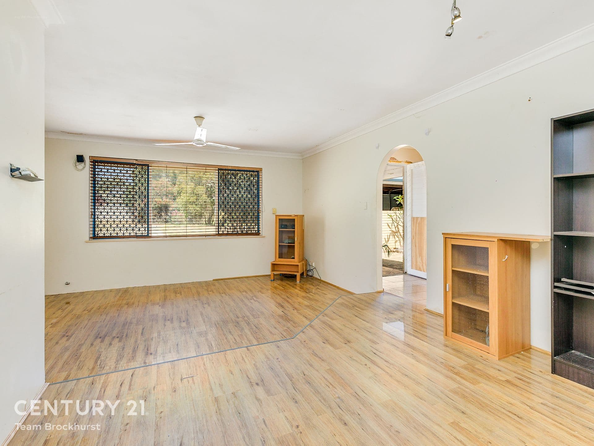 31 Begonia Way, Forrestfield, WA, 6058, Forrestfield - Thumbnail 5