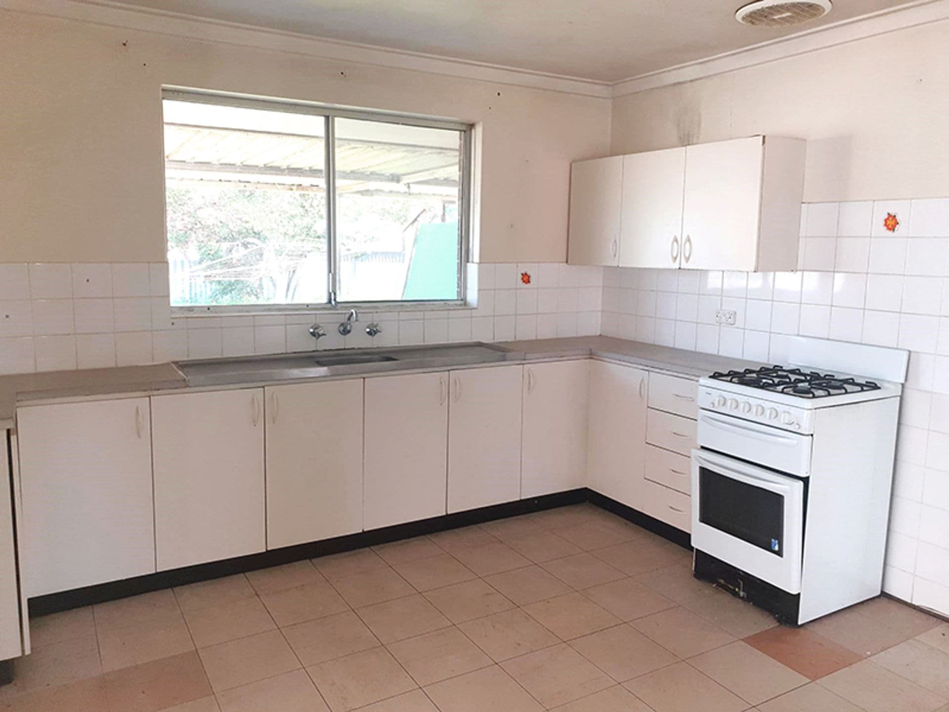 7/10 Warton Rd, Huntingdale, WA, 6110, Kenwick - Thumbnail 2