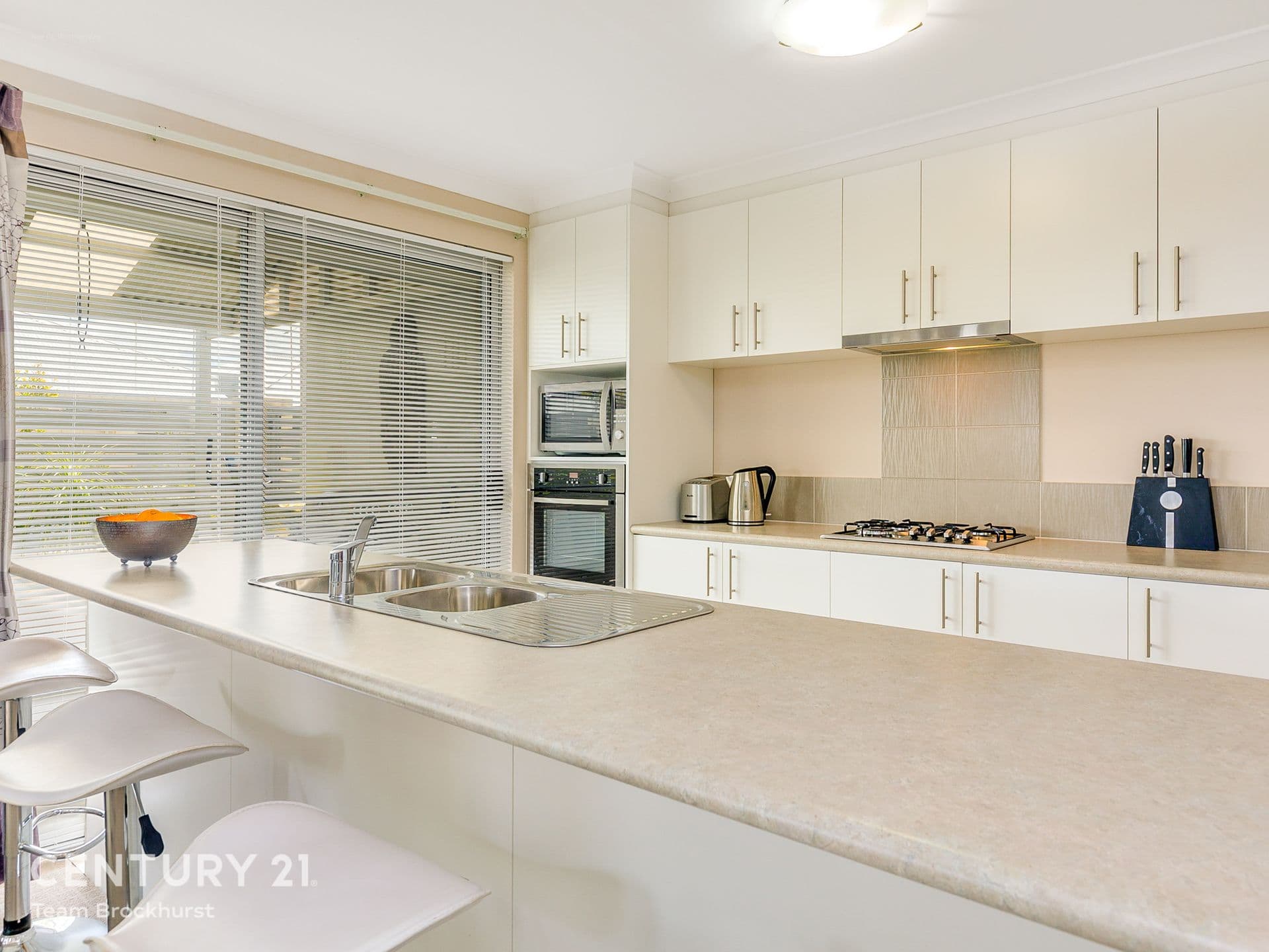 7/10 Warton Rd, Huntingdale, WA, 6110, Huntingdale - Thumbnail 2