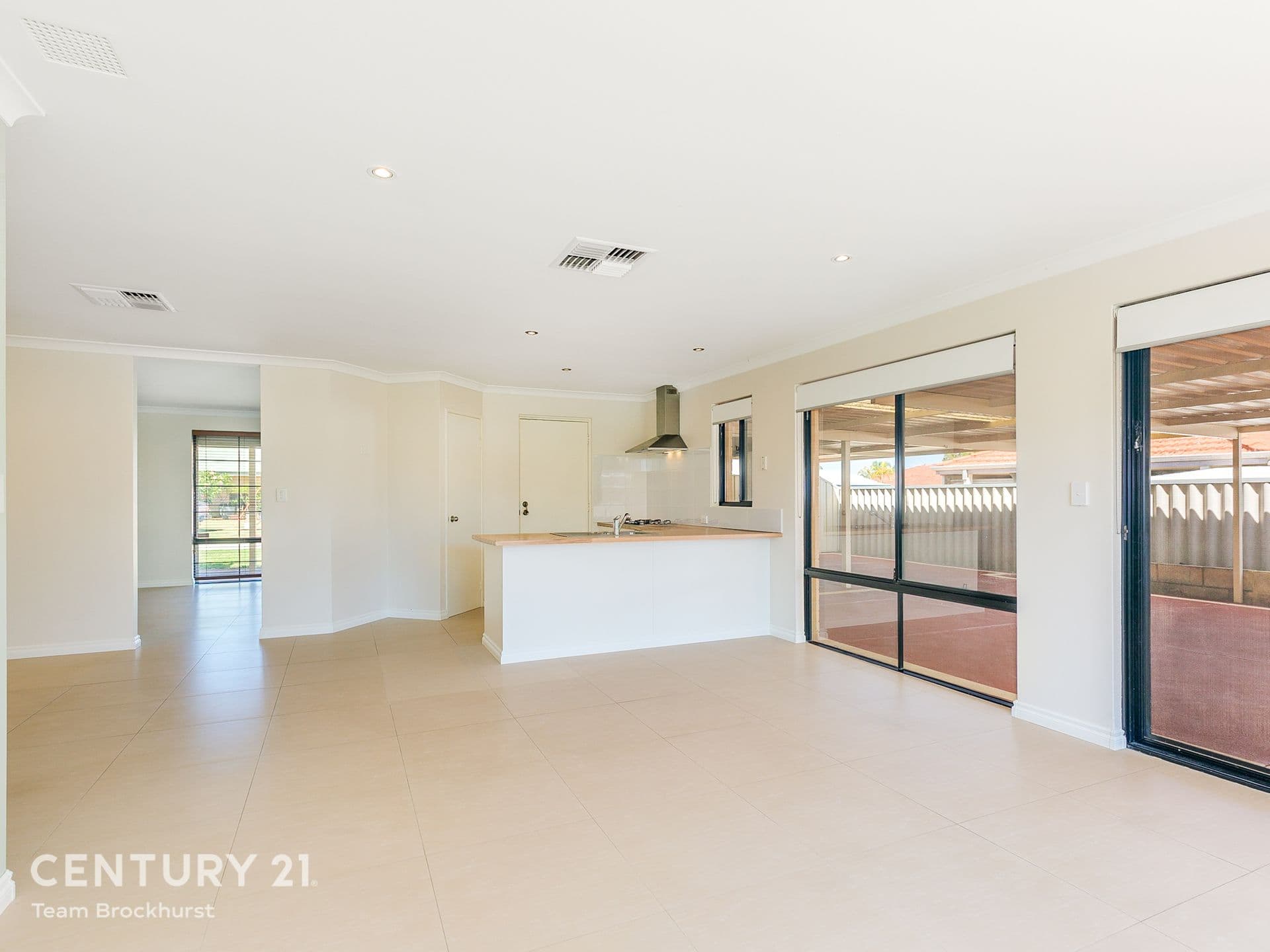 7/10 Warton Rd, Huntingdale, WA, 6110, Huntingdale - Thumbnail 3