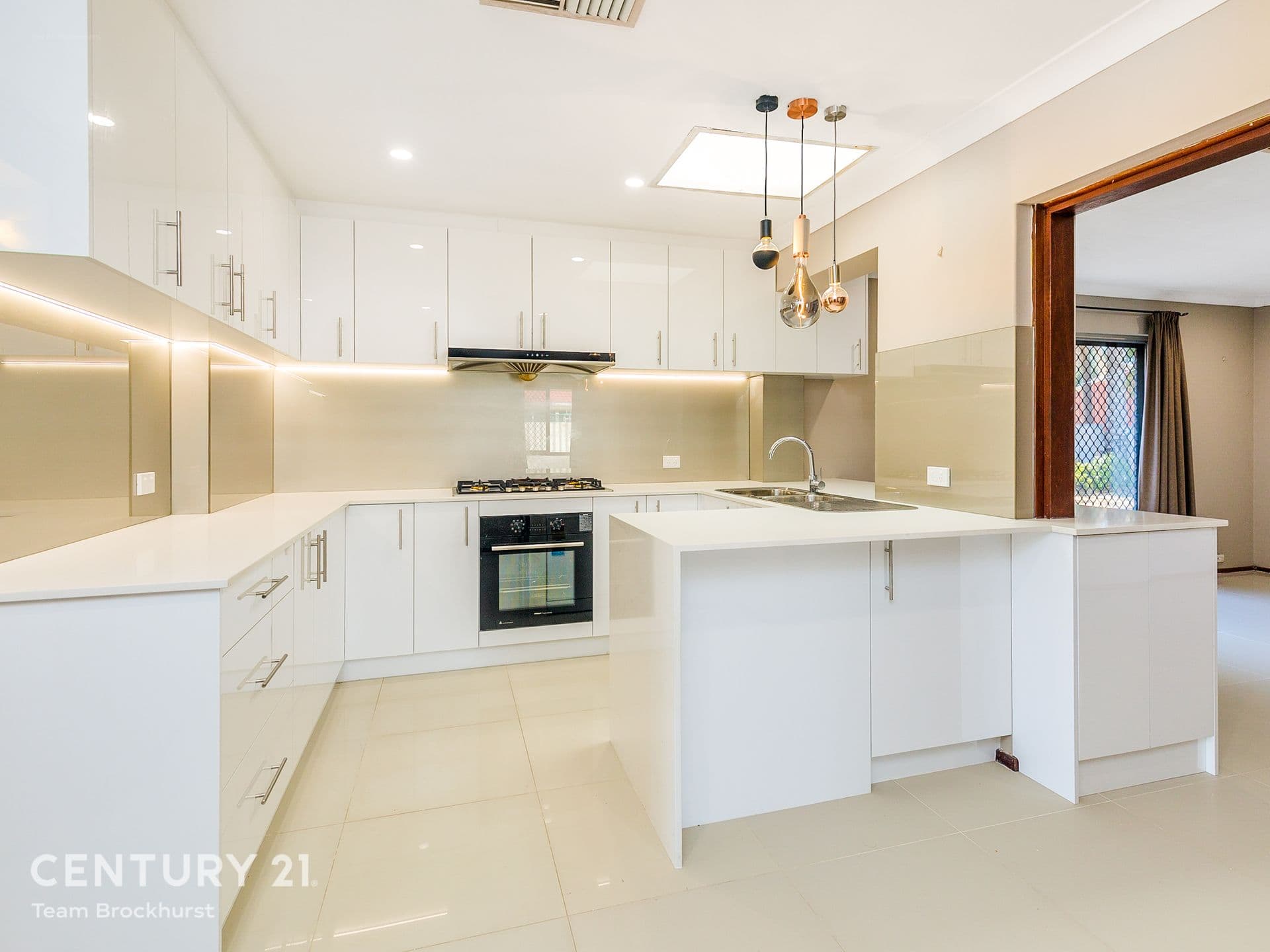 7/10 Warton Rd, Huntingdale, WA, 6110, Thornlie - Thumbnail 2