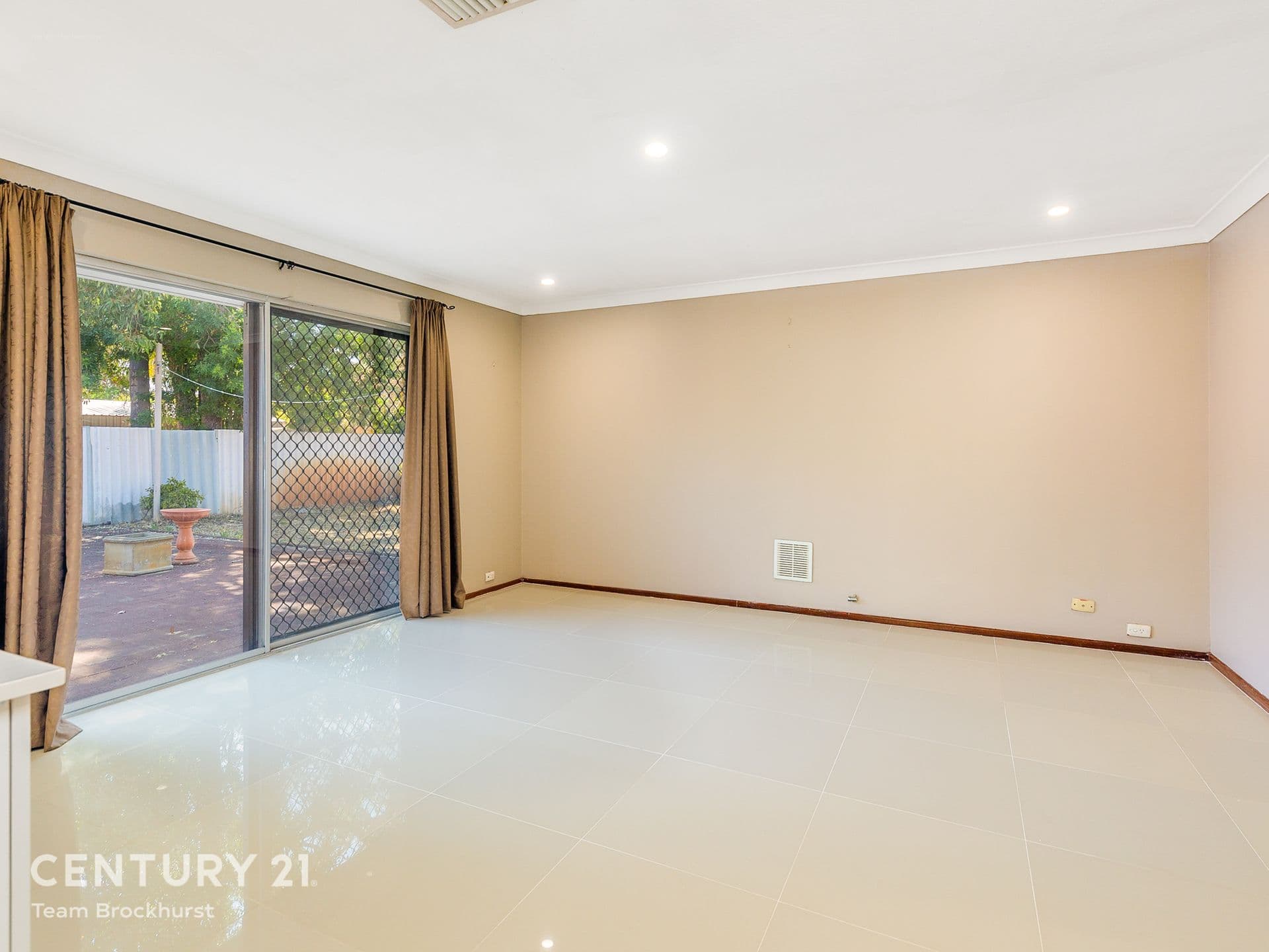 7/10 Warton Rd, Huntingdale, WA, 6110, Thornlie - Thumbnail 8