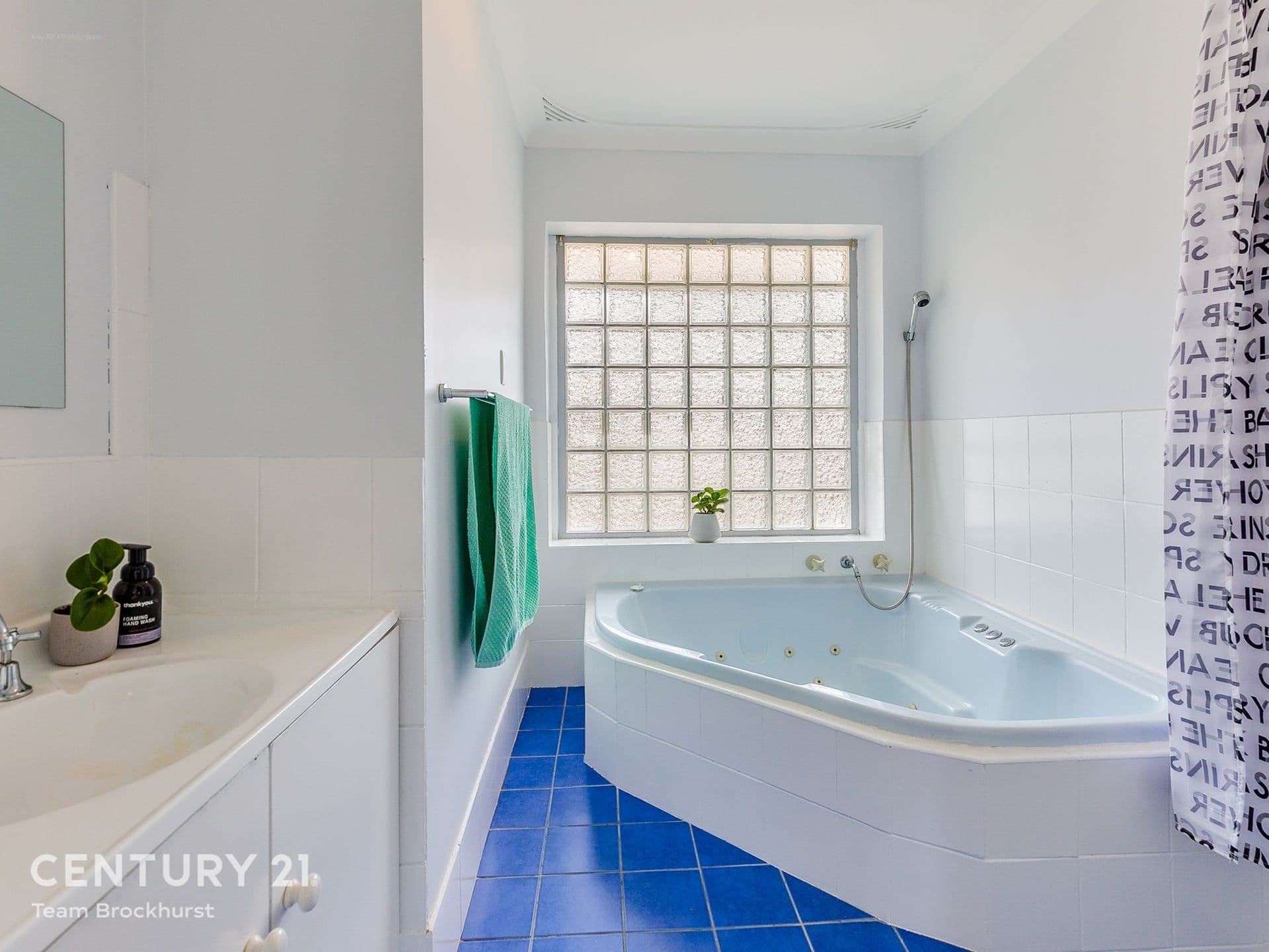 7/10 Warton Rd, Huntingdale, WA, 6110, Thornlie - Thumbnail 2
