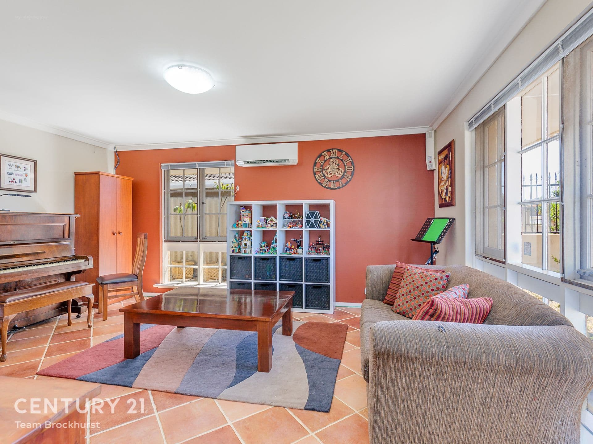 7/10 Warton Rd, Huntingdale, WA, 6110, Huntingdale - Thumbnail 2