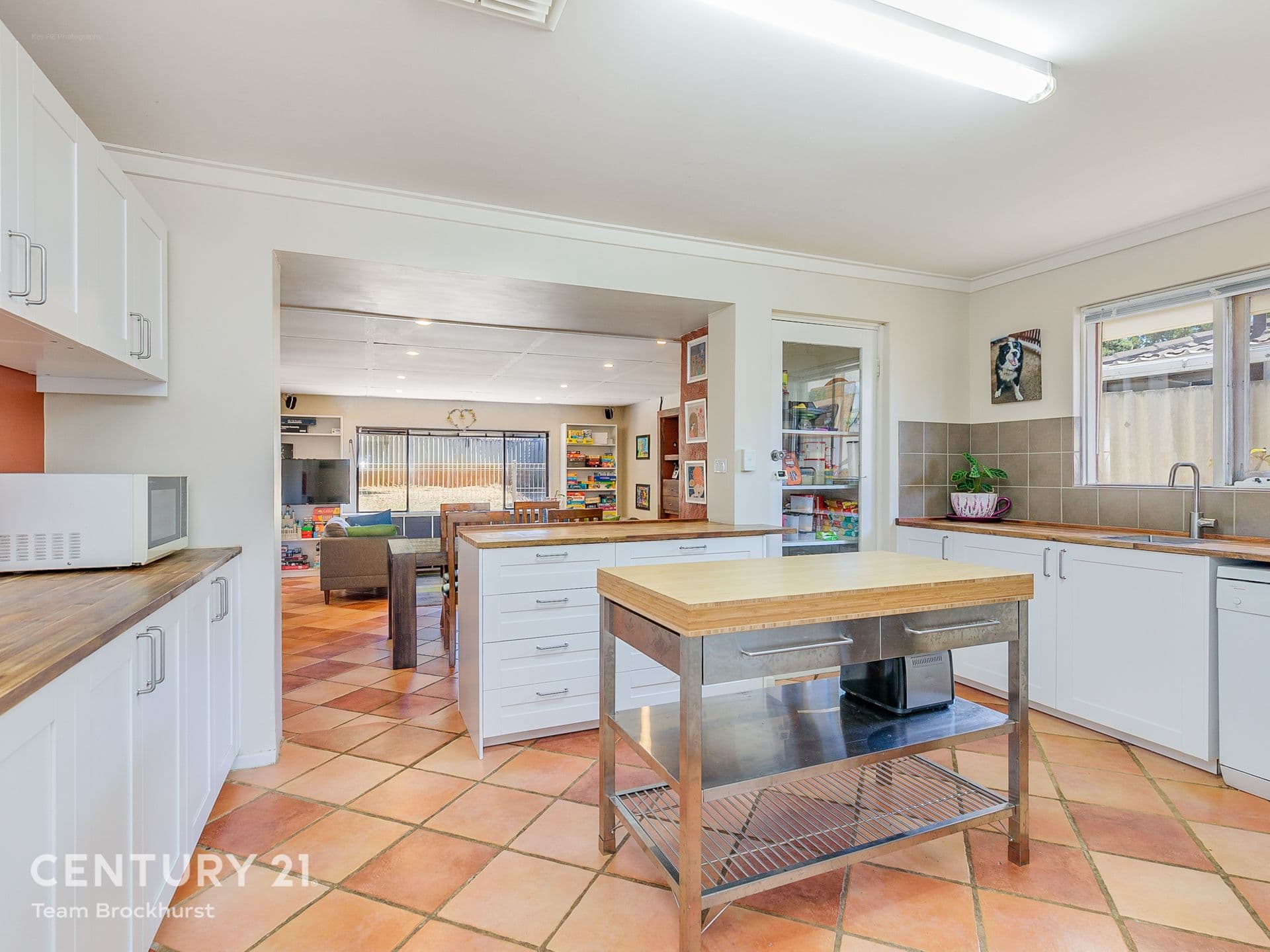 7/10 Warton Rd, Huntingdale, WA, 6110, Huntingdale - Image 1
