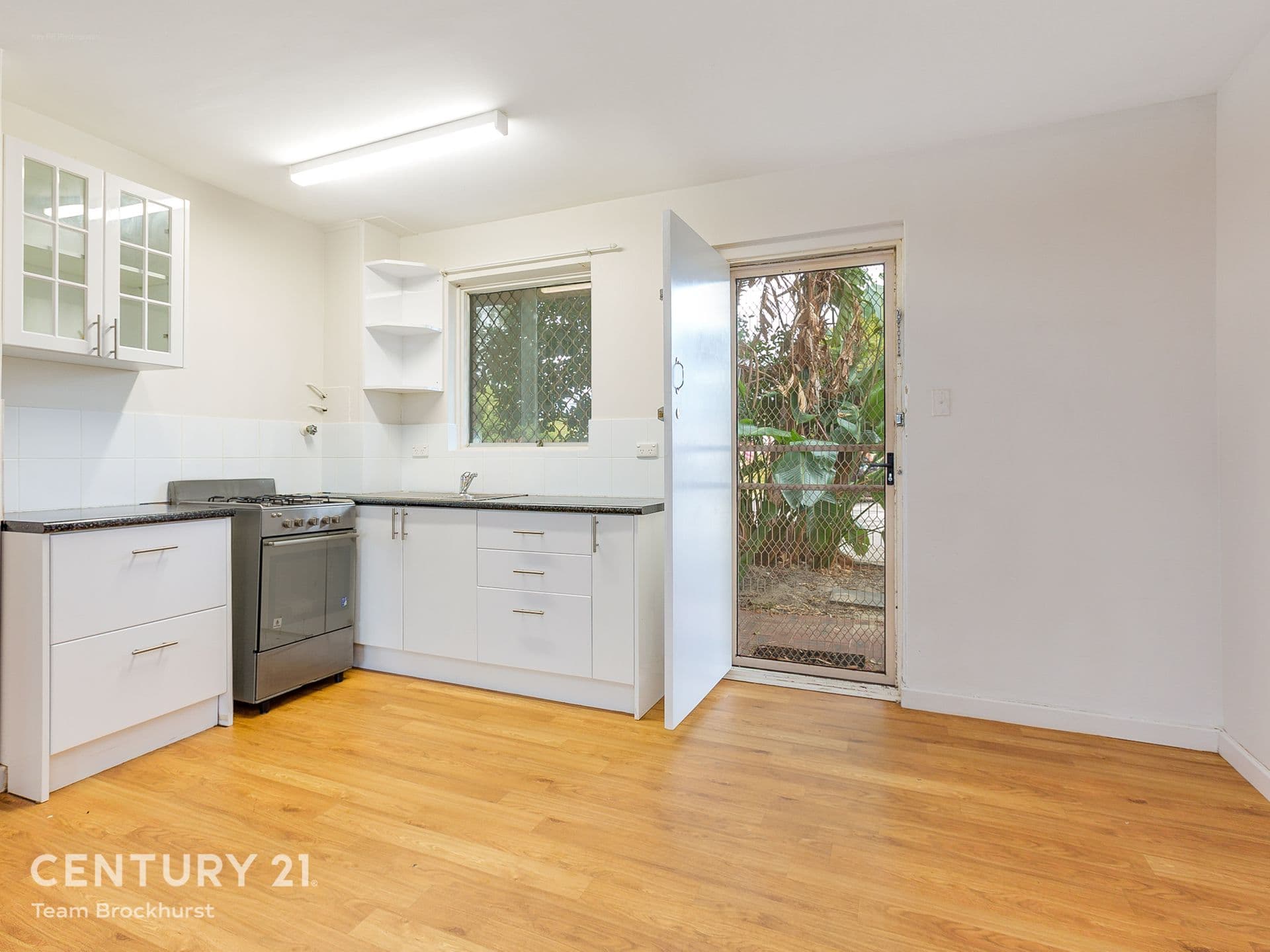 10/67 Lester Drive, Thornlie, WA, 6108, Thornlie - Thumbnail 2