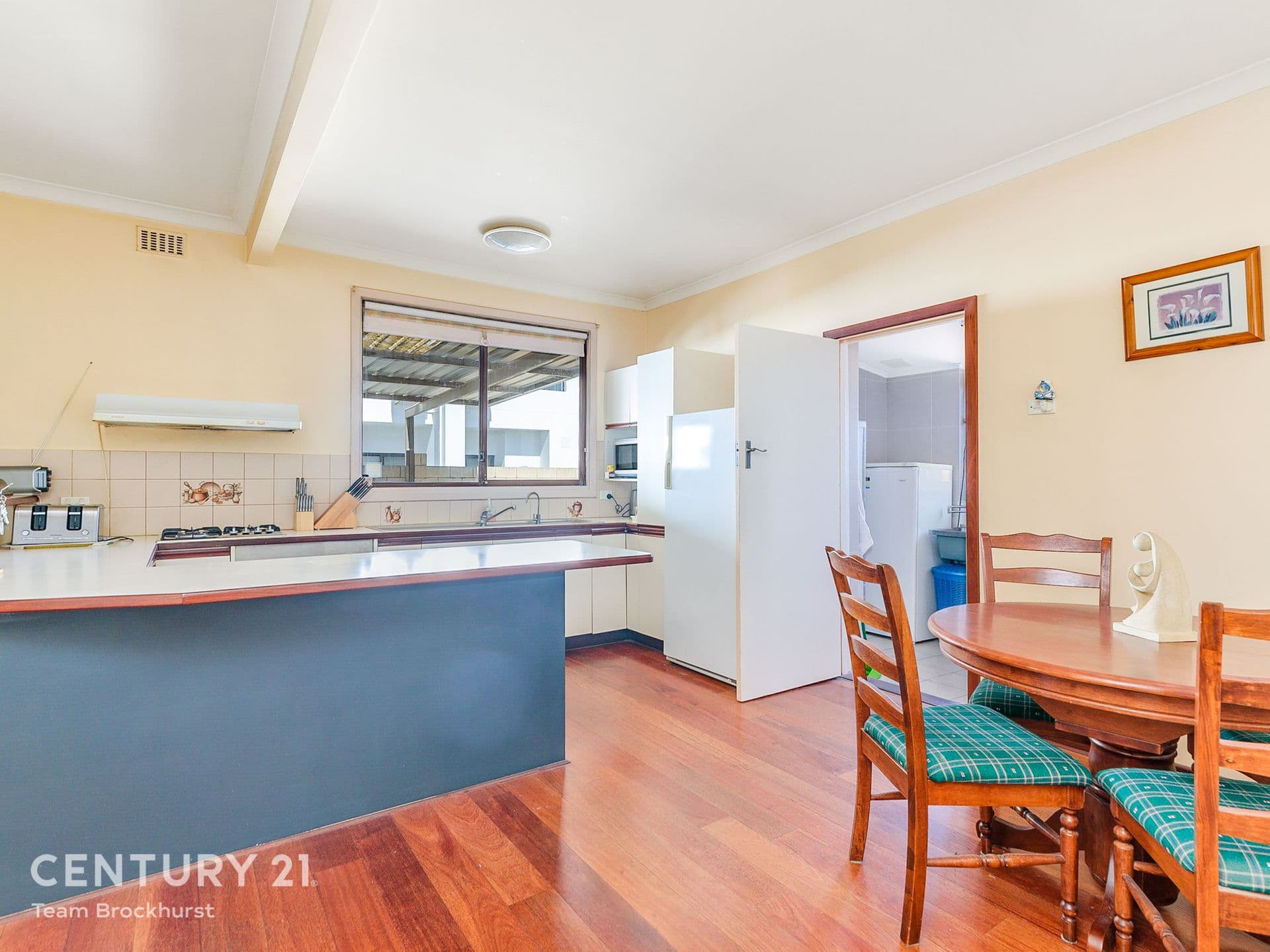 7/10 Warton Rd, Huntingdale, WA, 6110, Coolbellup - Thumbnail 4