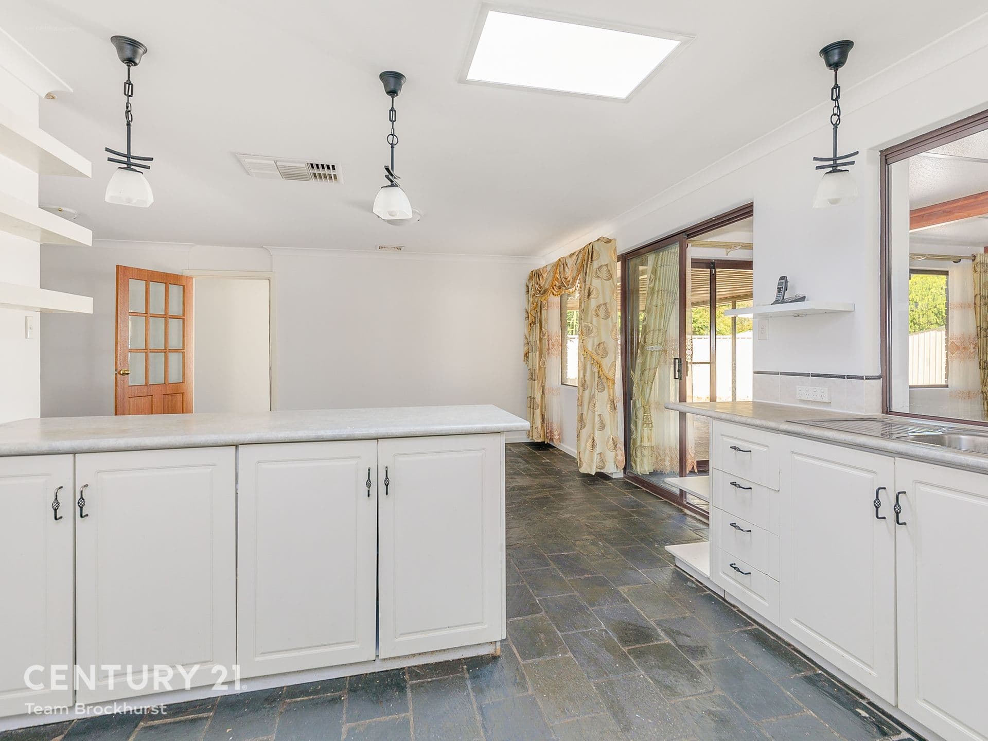 7/10 Warton Rd, Huntingdale, WA, 6110, Huntingdale - Thumbnail 8
