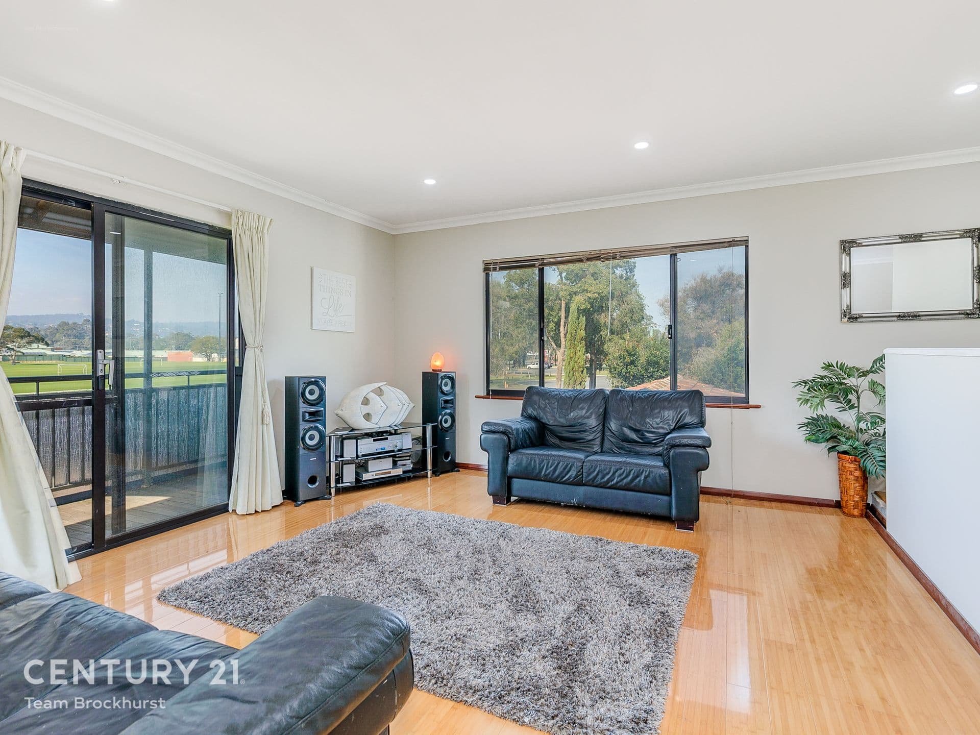 7/10 Warton Rd, Huntingdale, WA, 6110, Swan View - Thumbnail 2