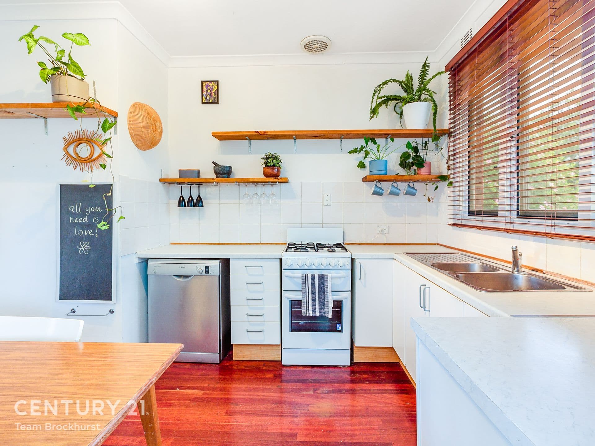 7/10 Warton Rd, Huntingdale, WA, 6110, Langford - Image 1