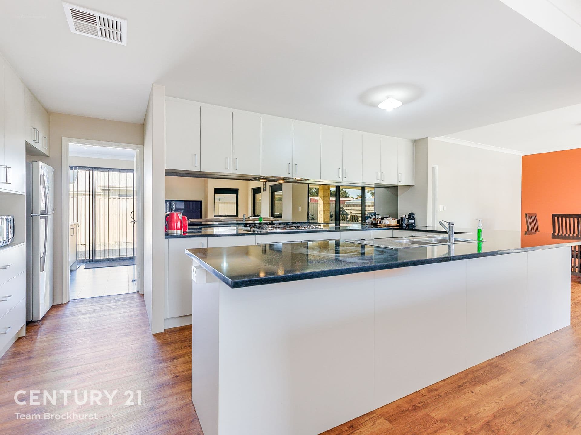 7/10 Warton Rd, Huntingdale, WA, 6110, Byford - Thumbnail 2